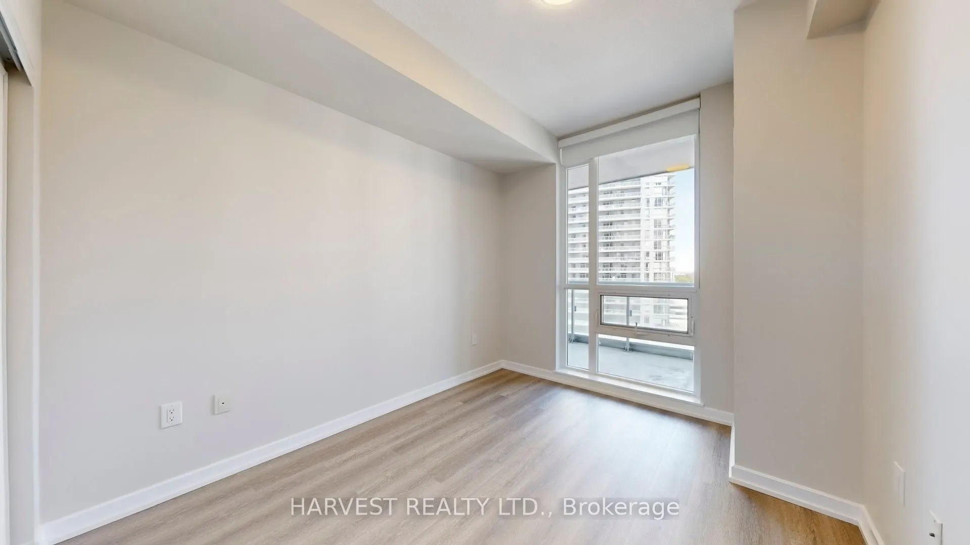 62 Forest Manor Road, #1002