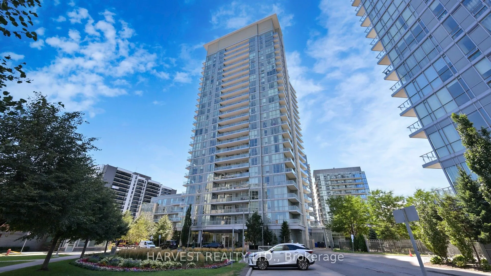 62 Forest Manor Road, #1002