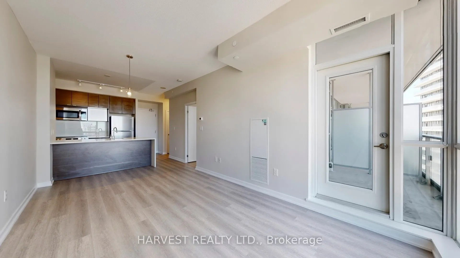 62 Forest Manor Road, #1002