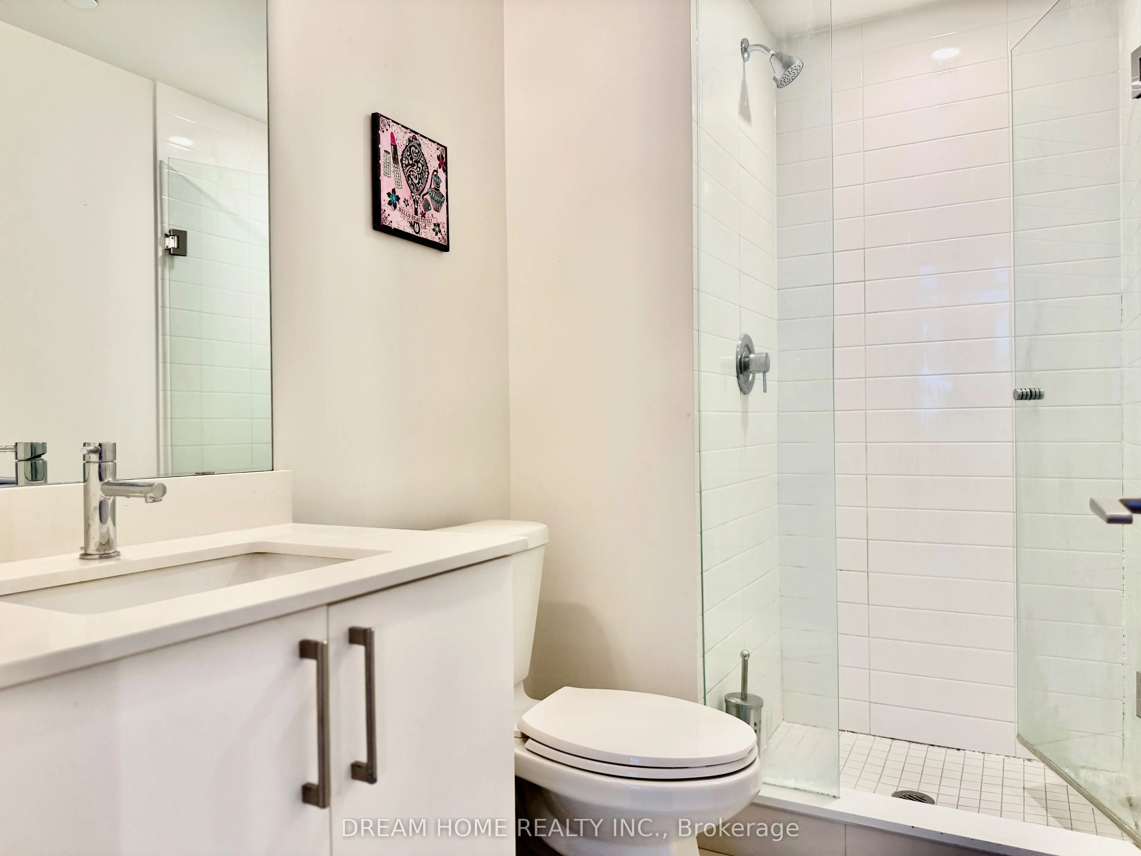 27 Bathurst Street, #617