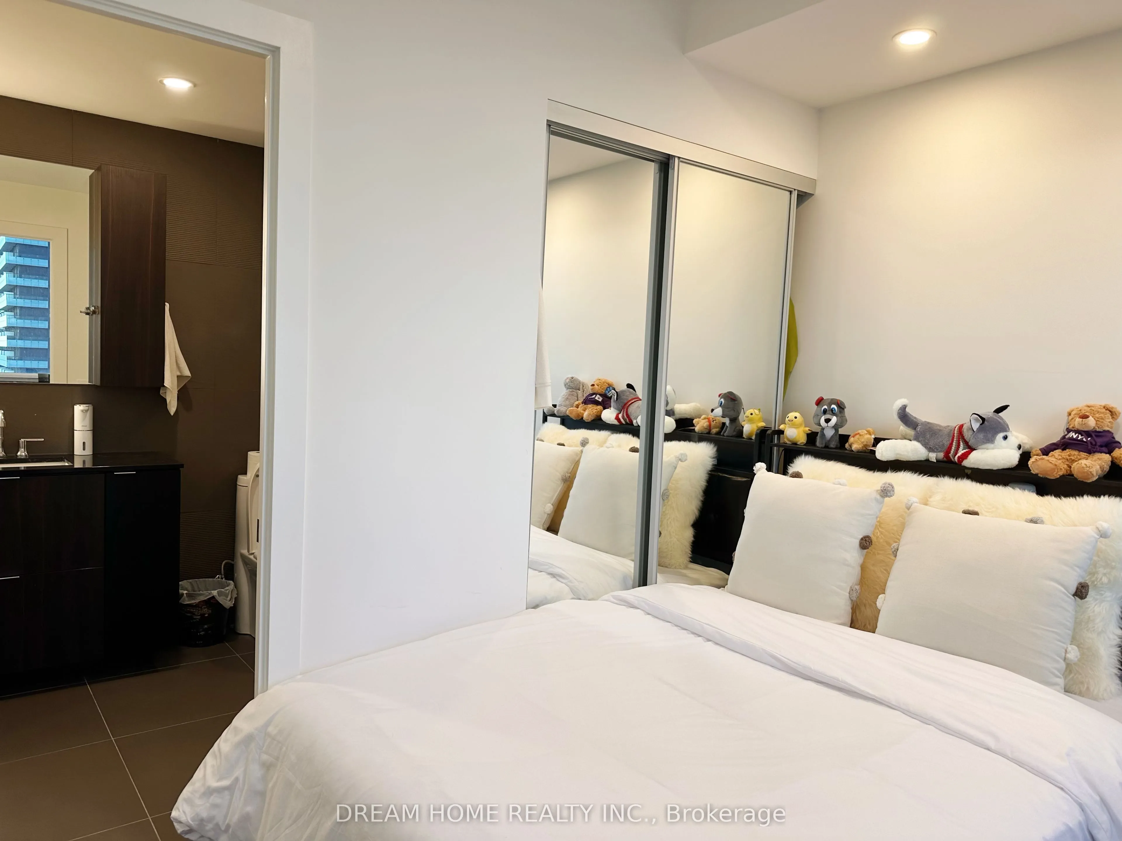 15 Mercer Street, #2301