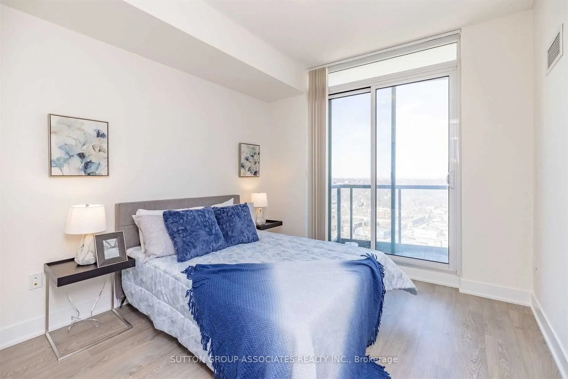 30 Roehampton Avenue, #2608