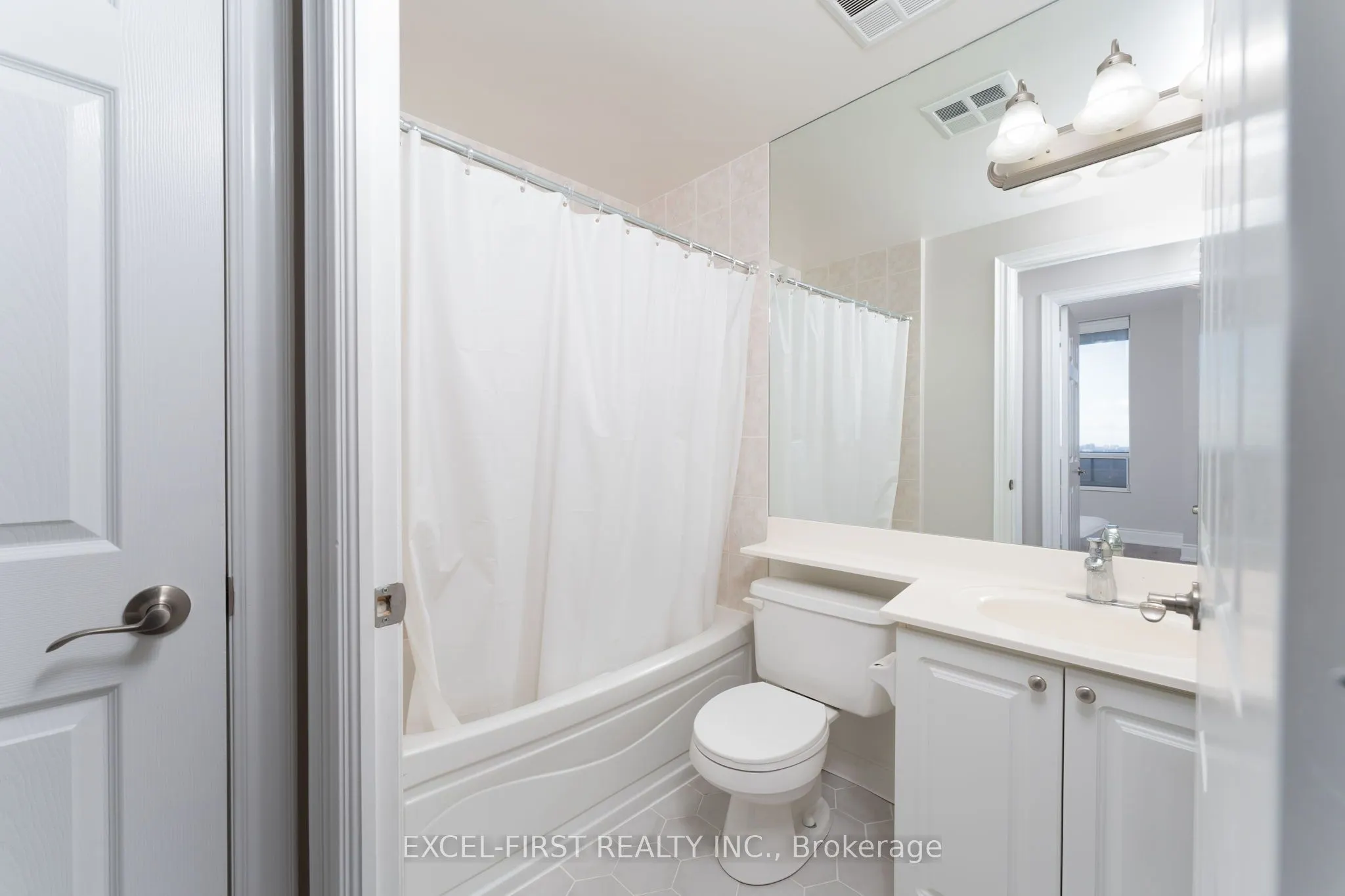 80 Harrison Garden Boulevard, #2718