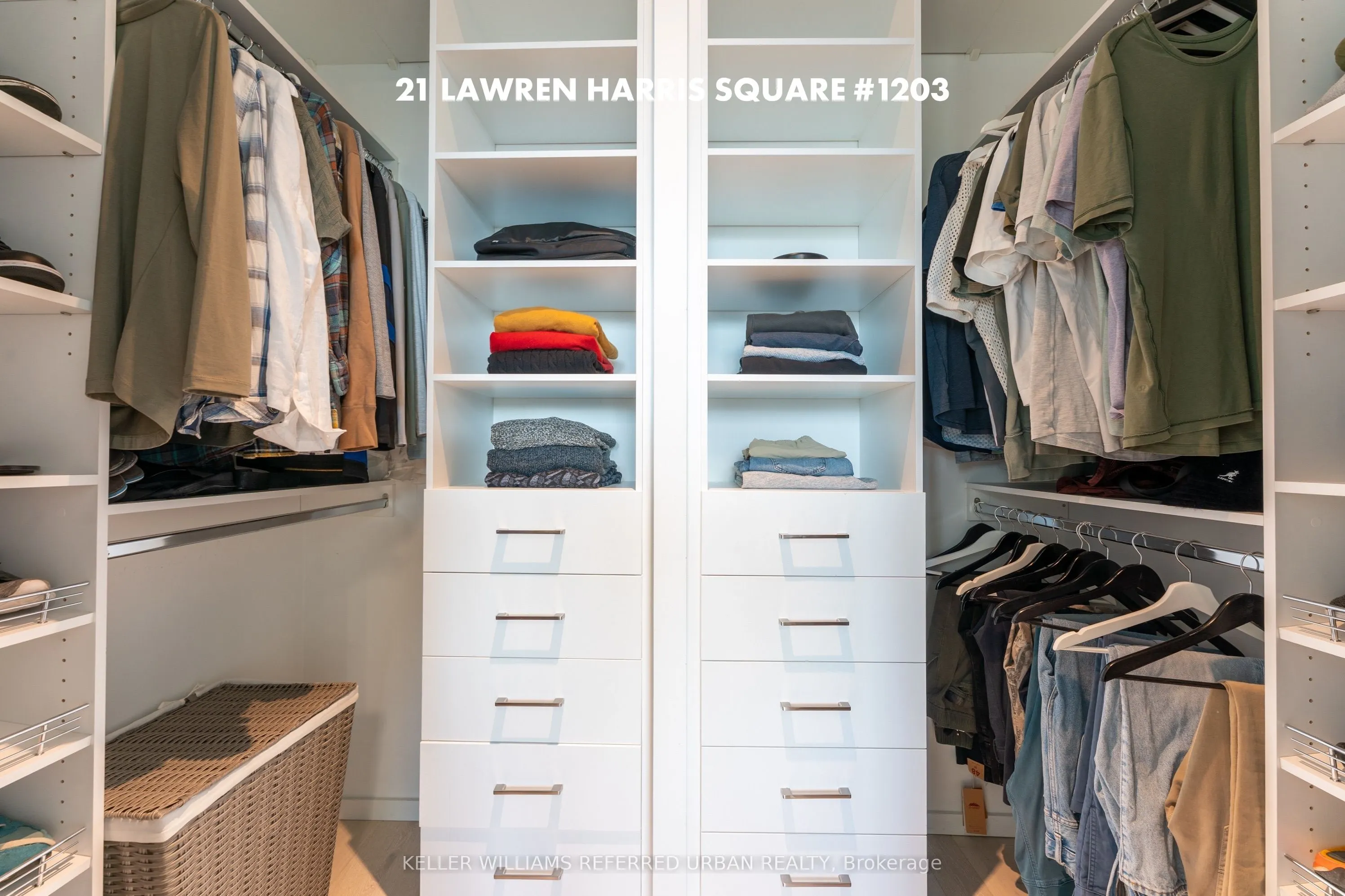 21 Lawren Harris Square, #1203