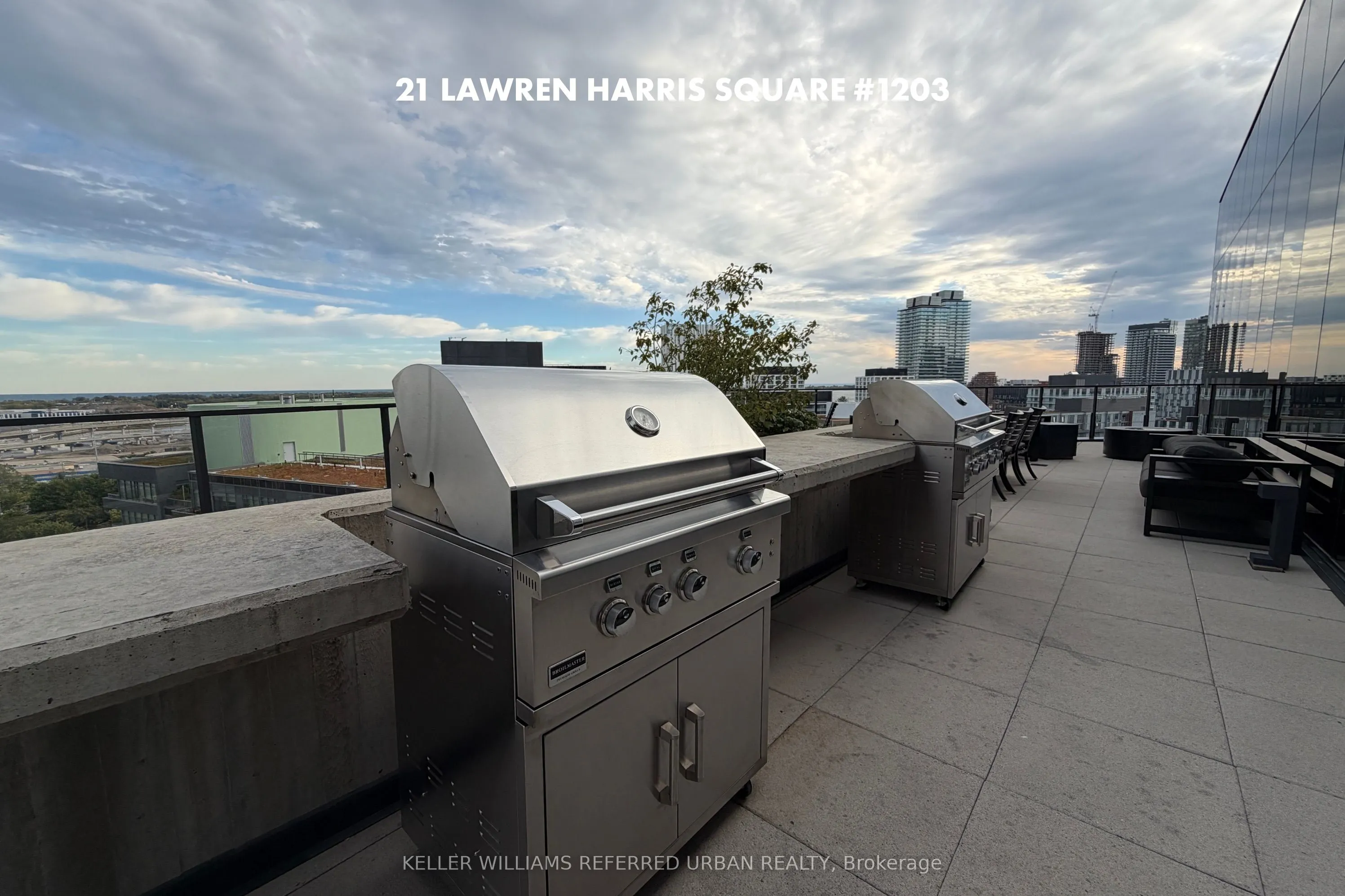 21 Lawren Harris Square, #1203