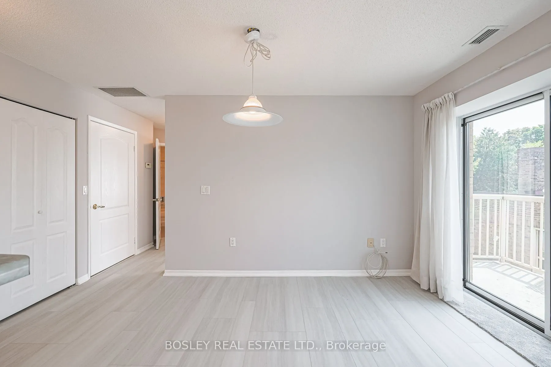 1387 Bayview Avenue, #306