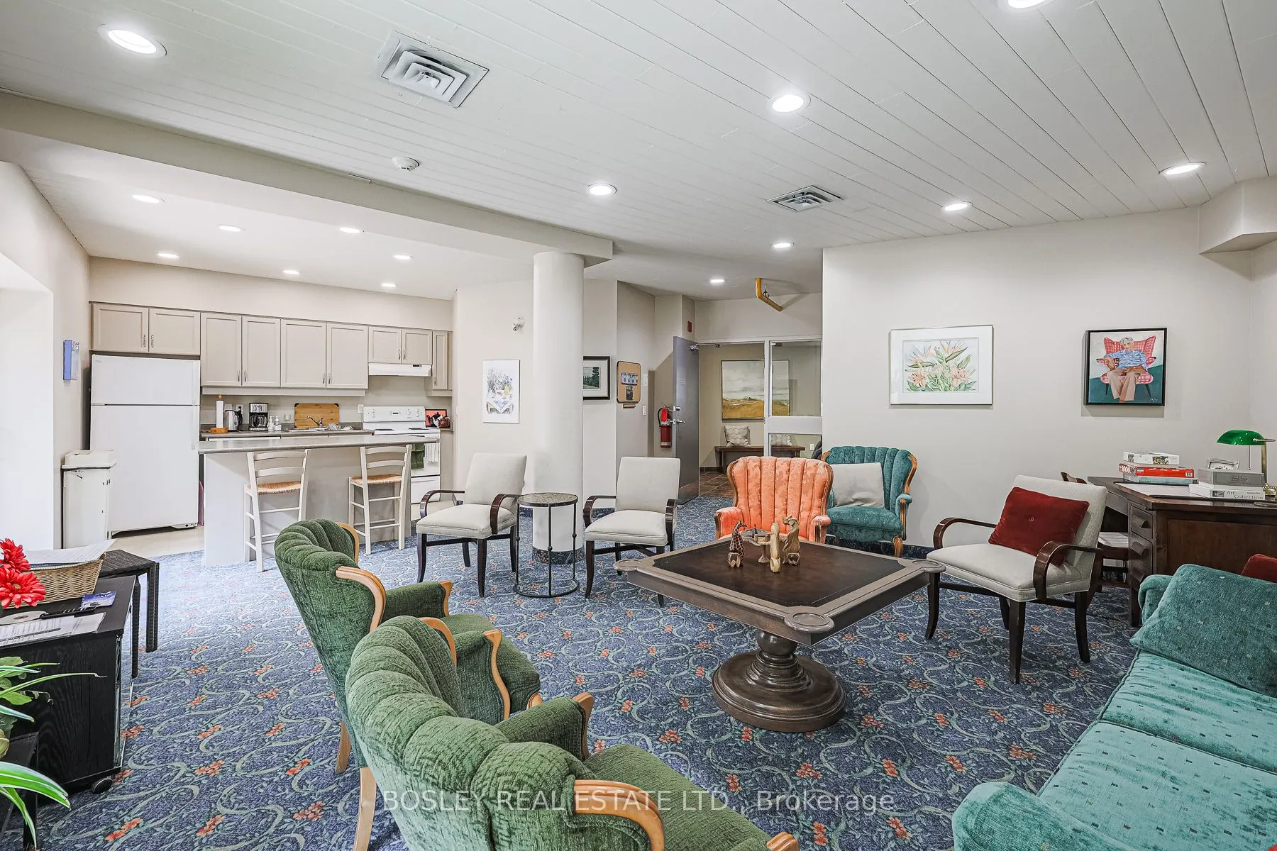 1387 Bayview Avenue, #306
