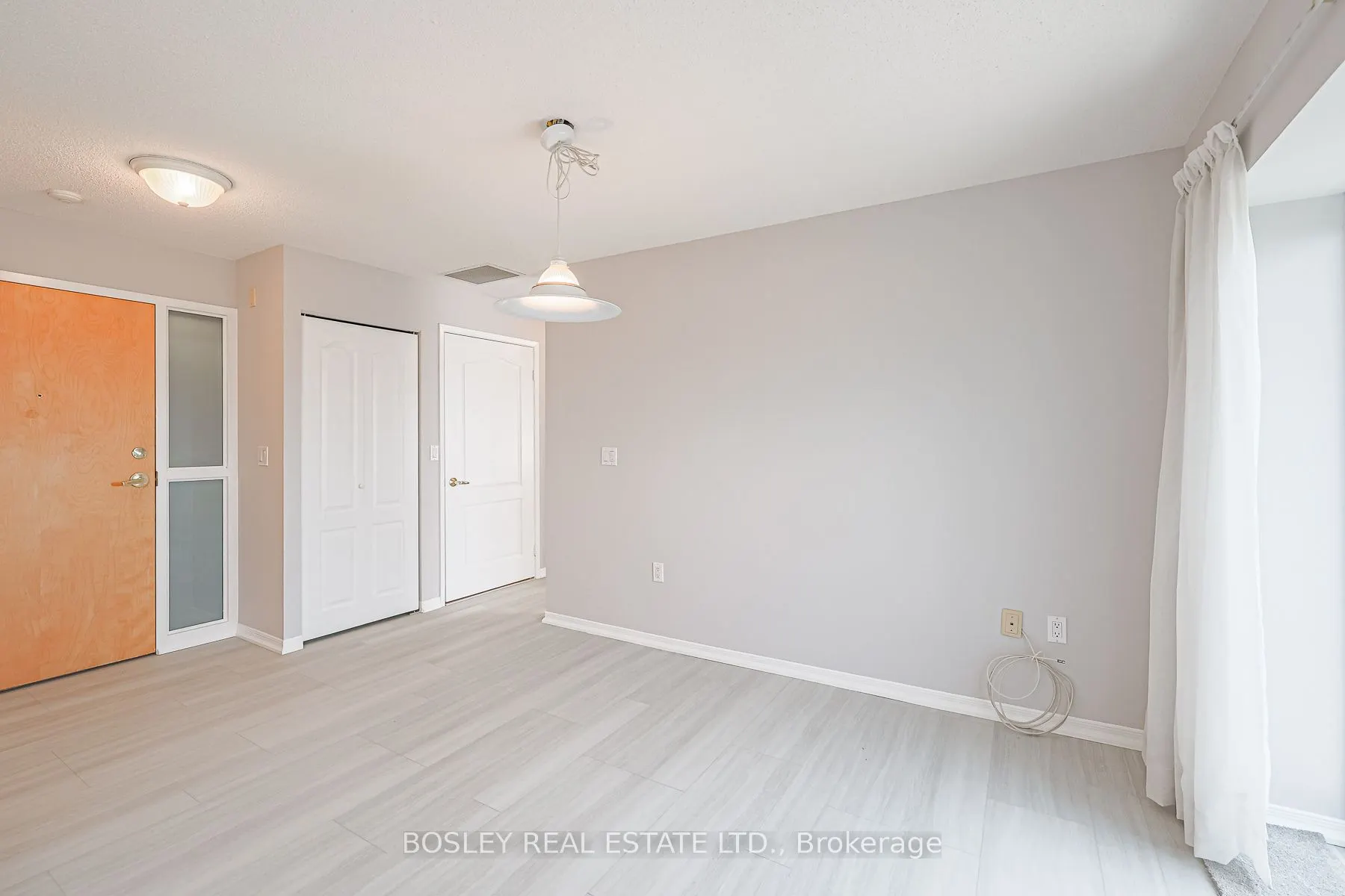 1387 Bayview Avenue, #306