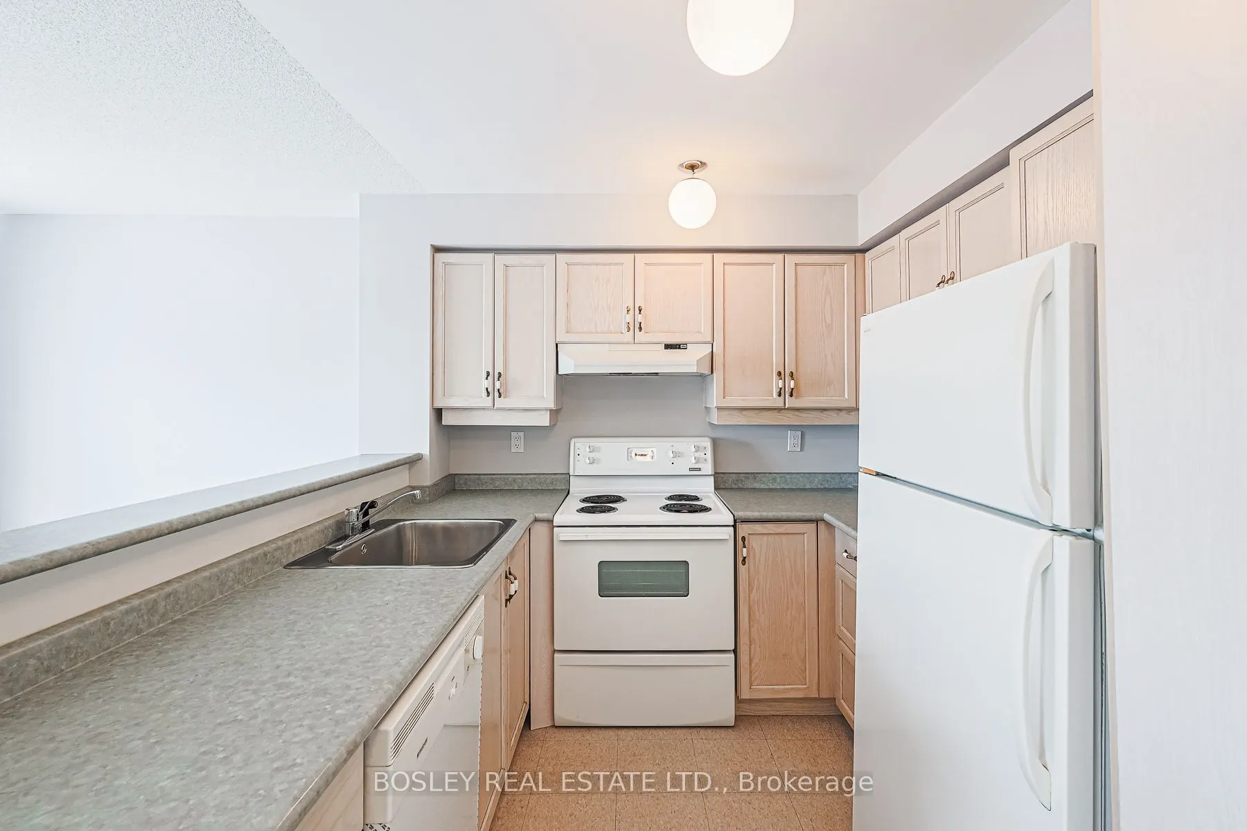 1387 Bayview Avenue, #306