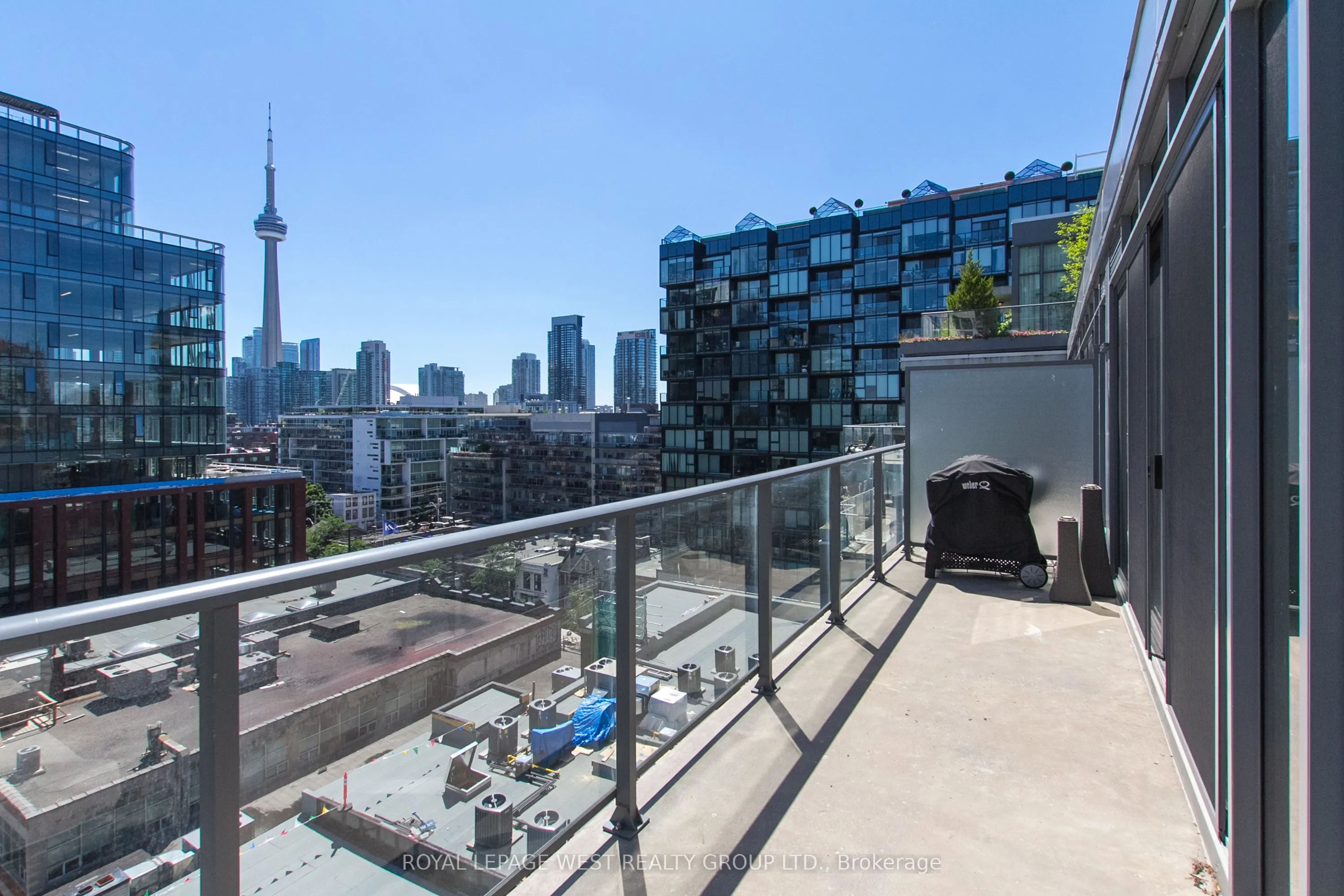650 King Street W, #907