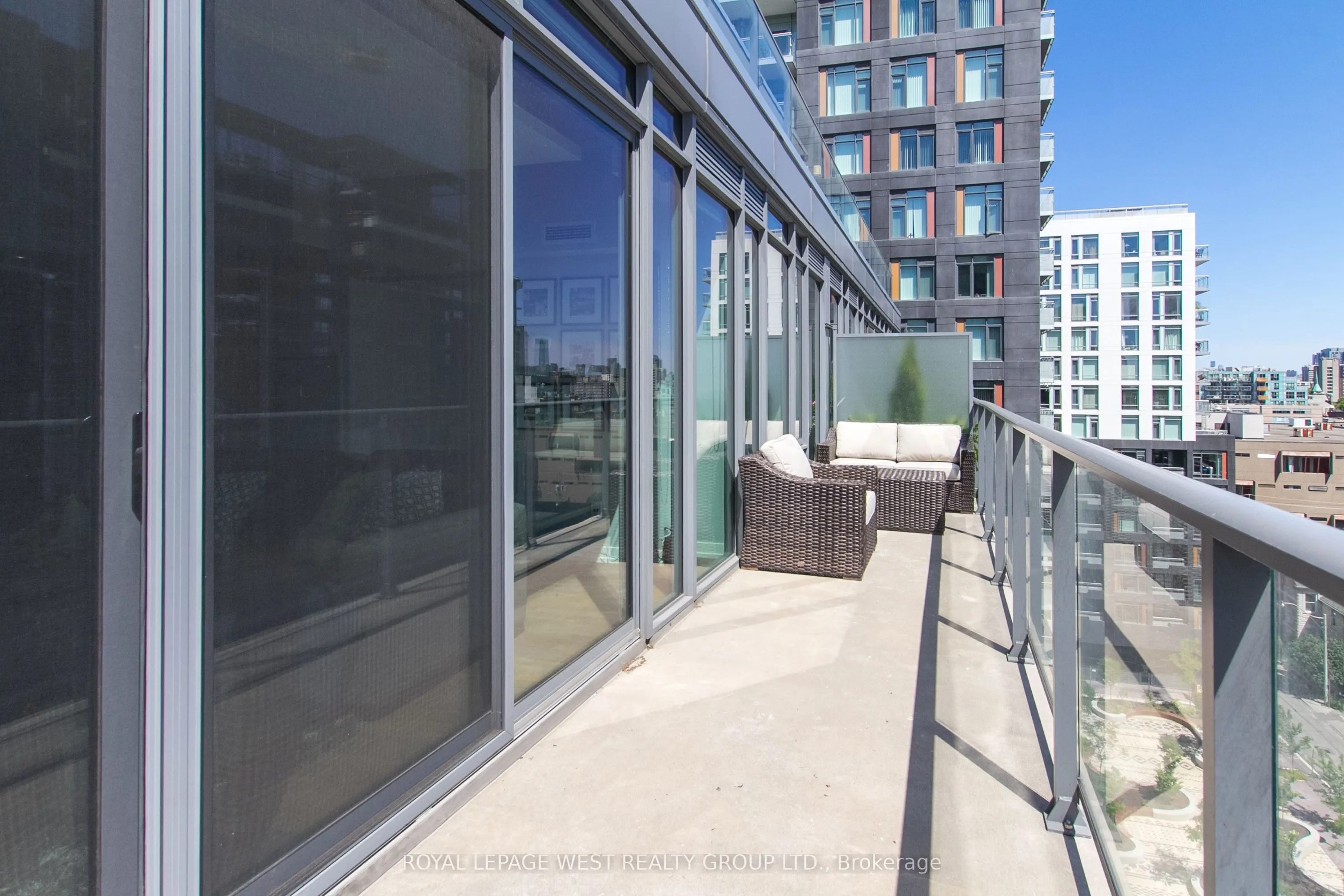 650 King Street W, #907