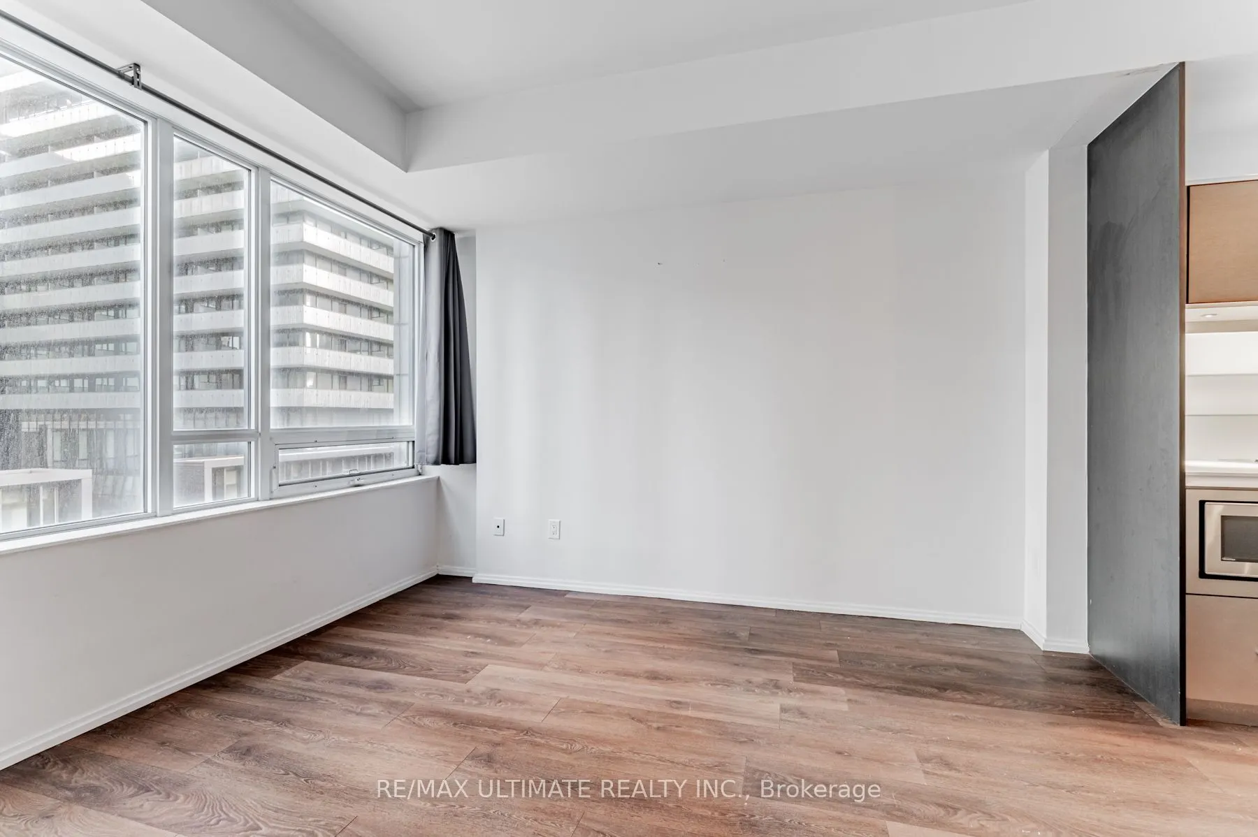 45 Charles Street E, #507