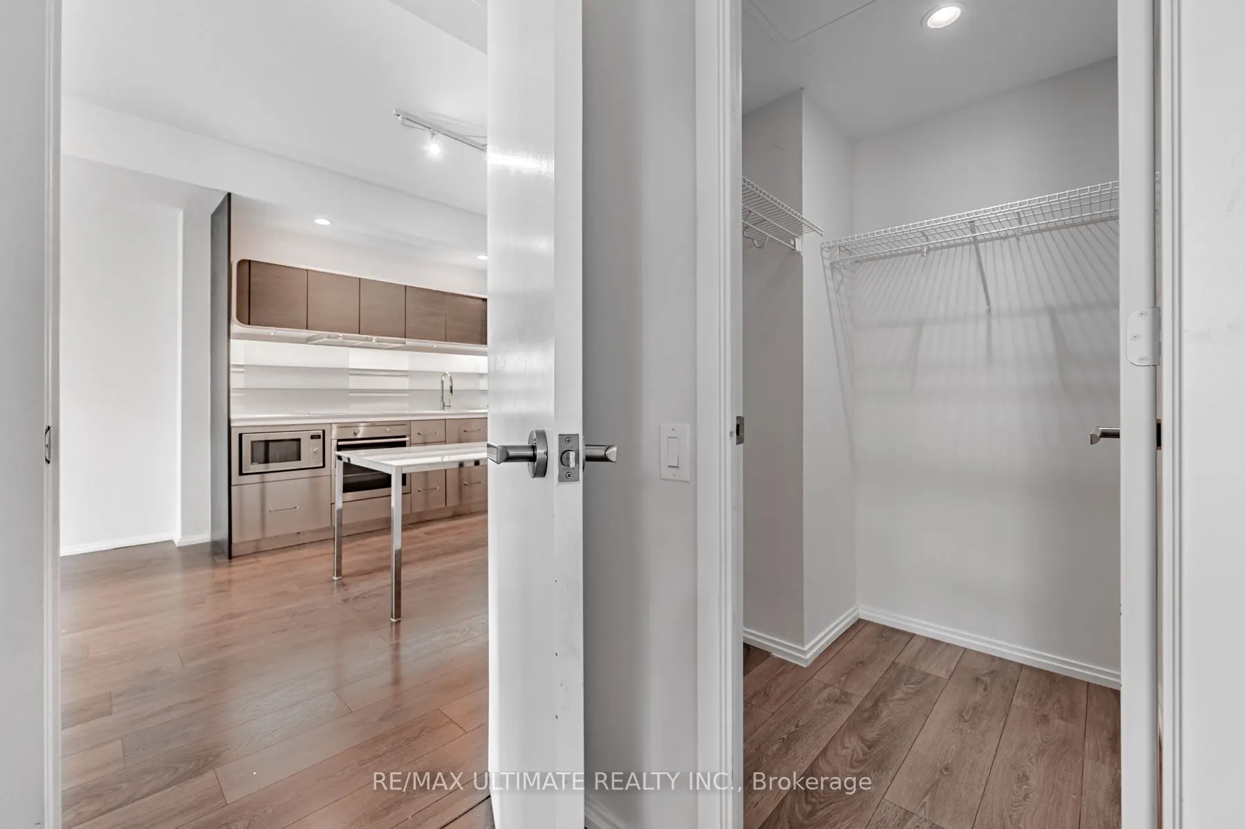 45 Charles Street E, #507