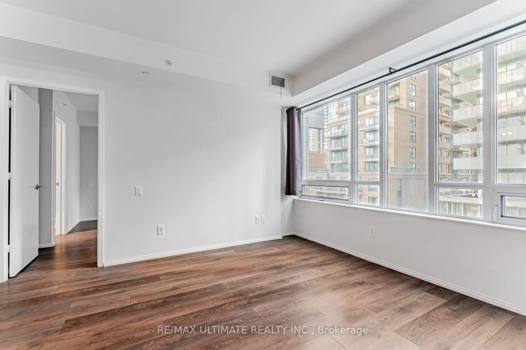 45 Charles Street E, #507