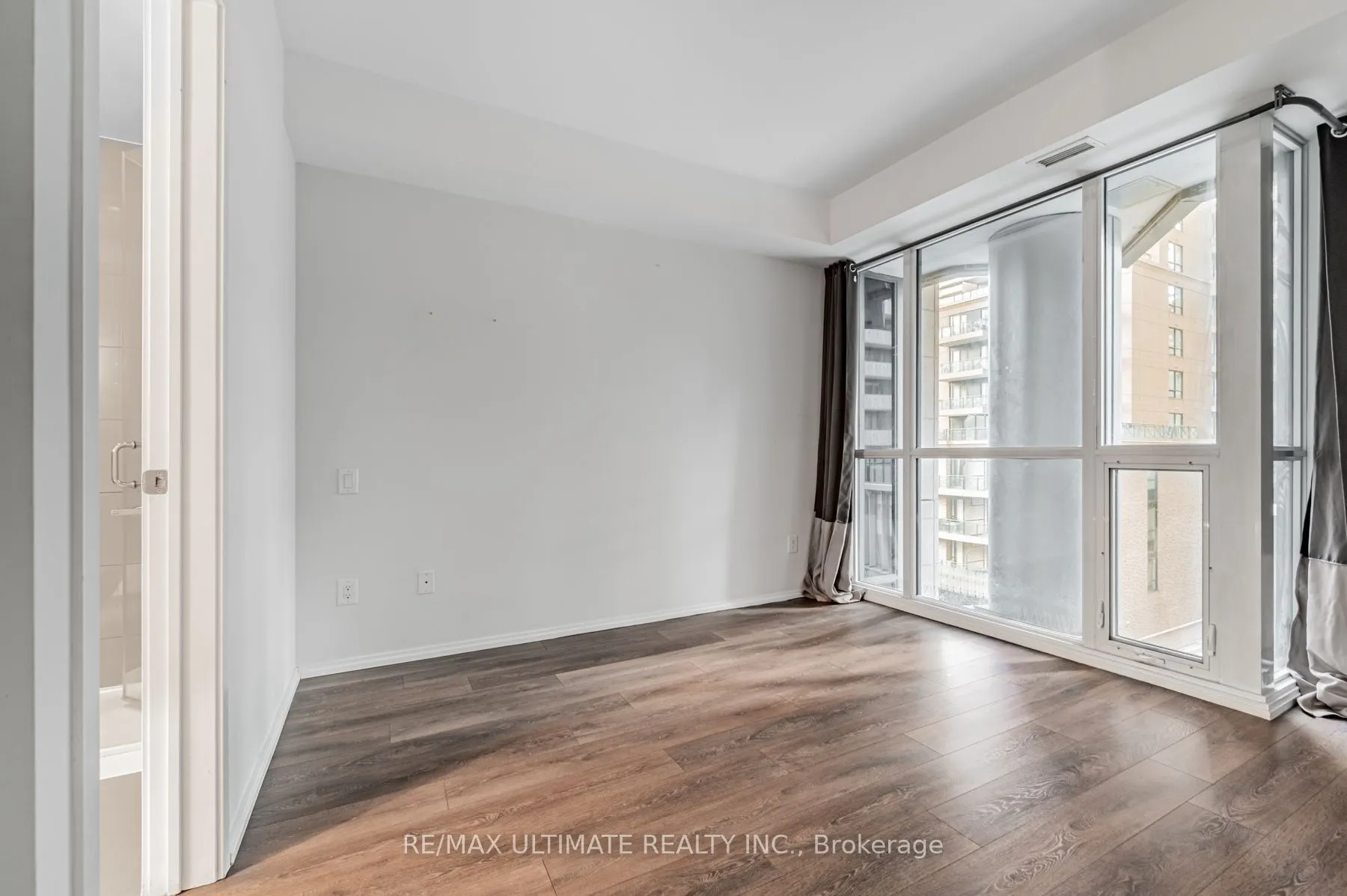 45 Charles Street E, #507