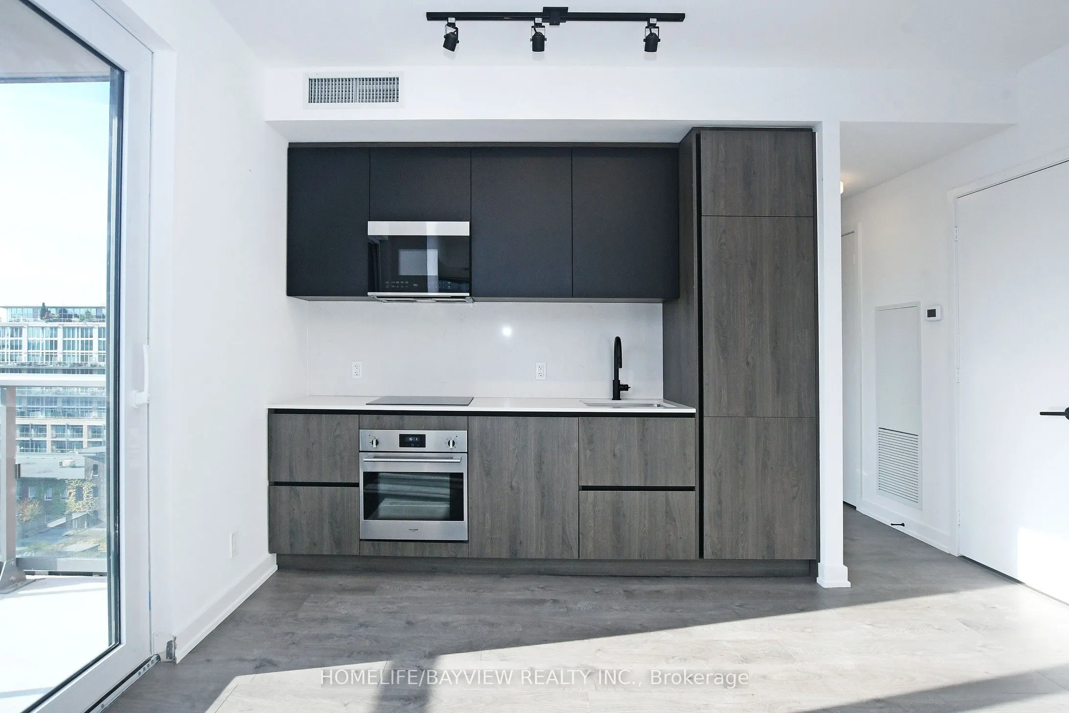 108 Peter Street, #1217