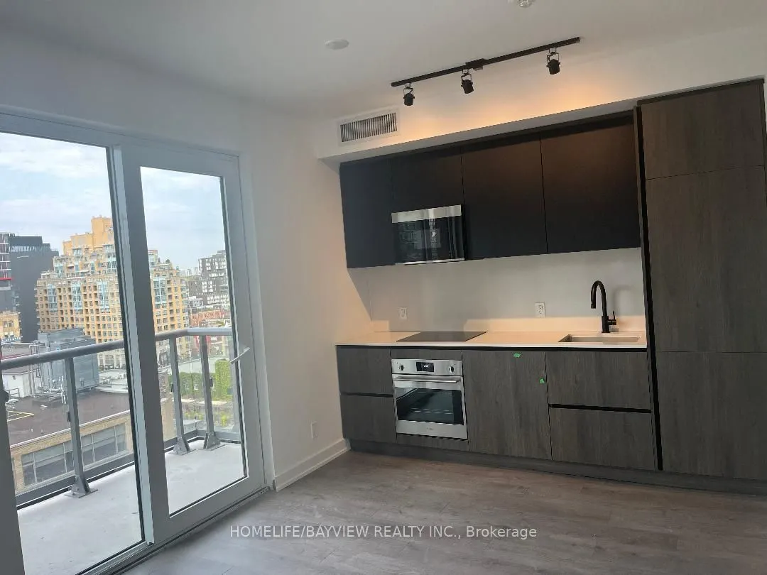 108 Peter Street, #1217