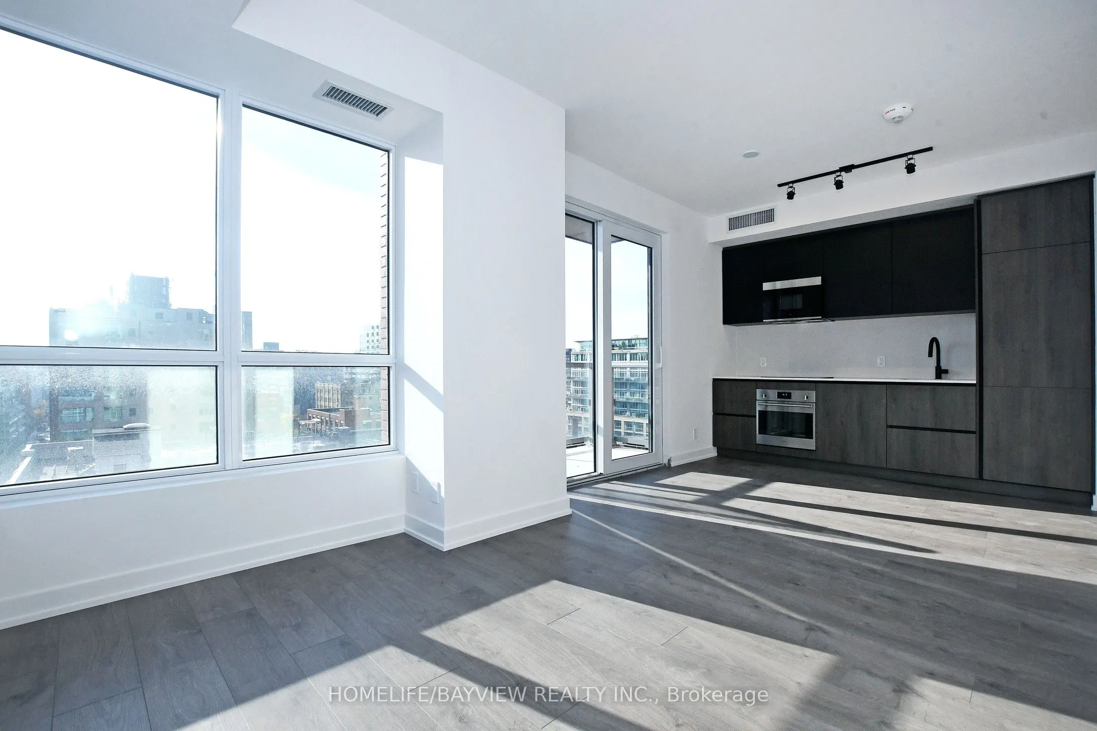 108 Peter Street, #1217