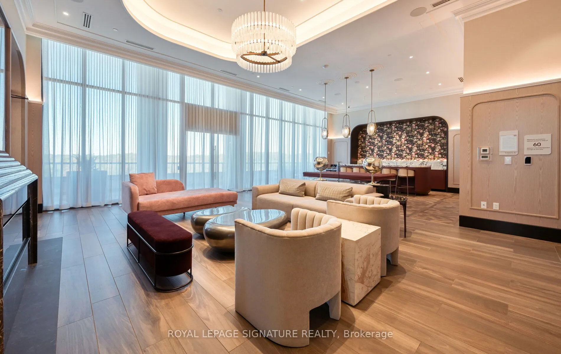 10 Inn On The Park Drive, #105