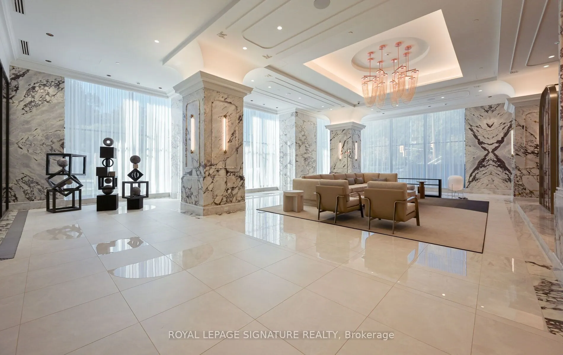 10 Inn On The Park Drive, #105