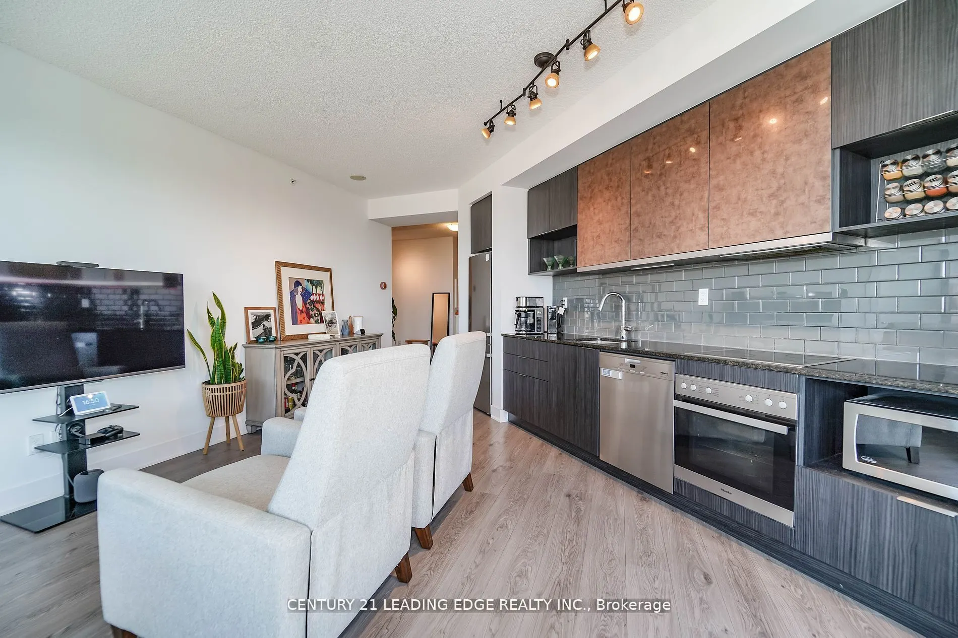 99 The Donway West, #525