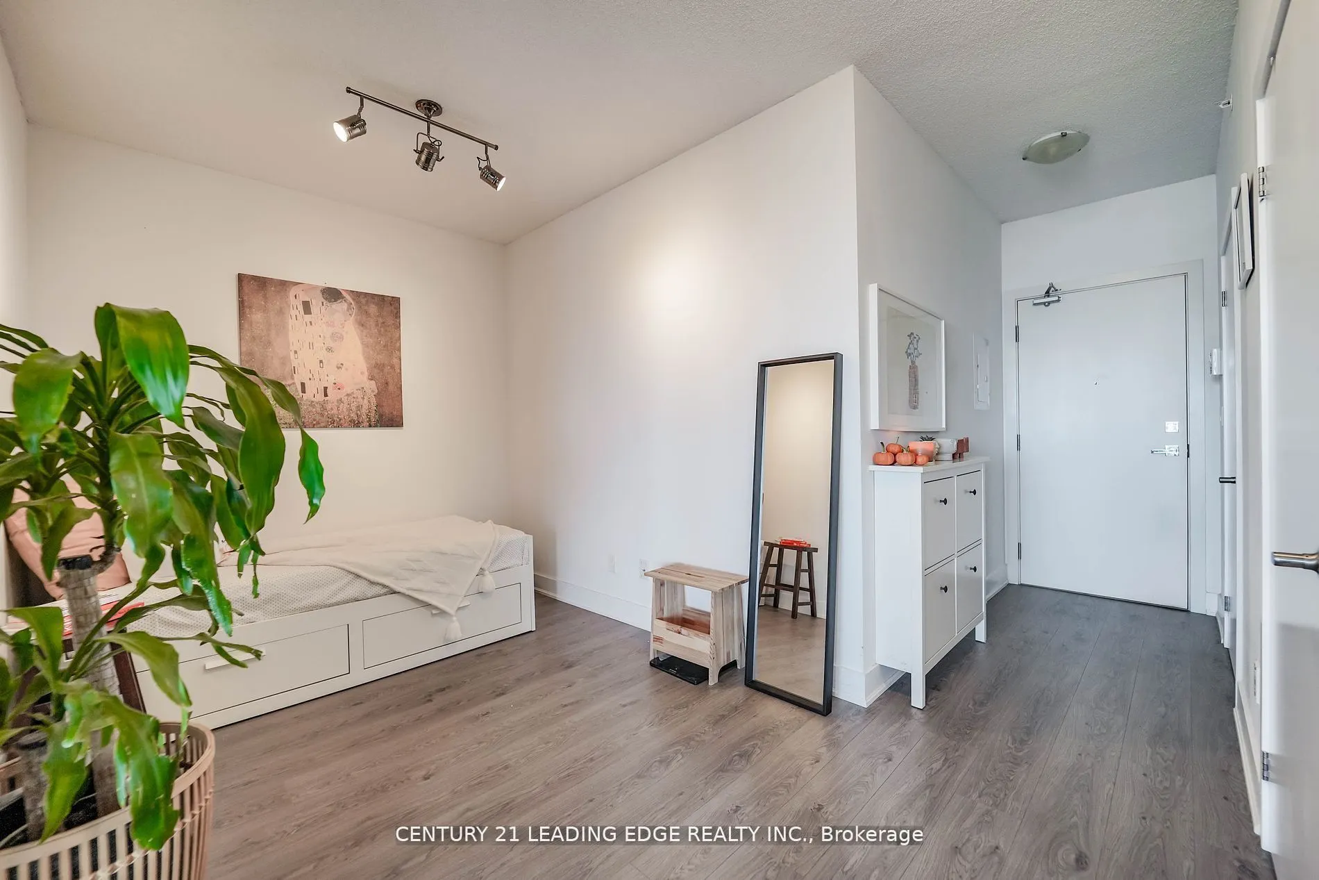 99 The Donway West, #525
