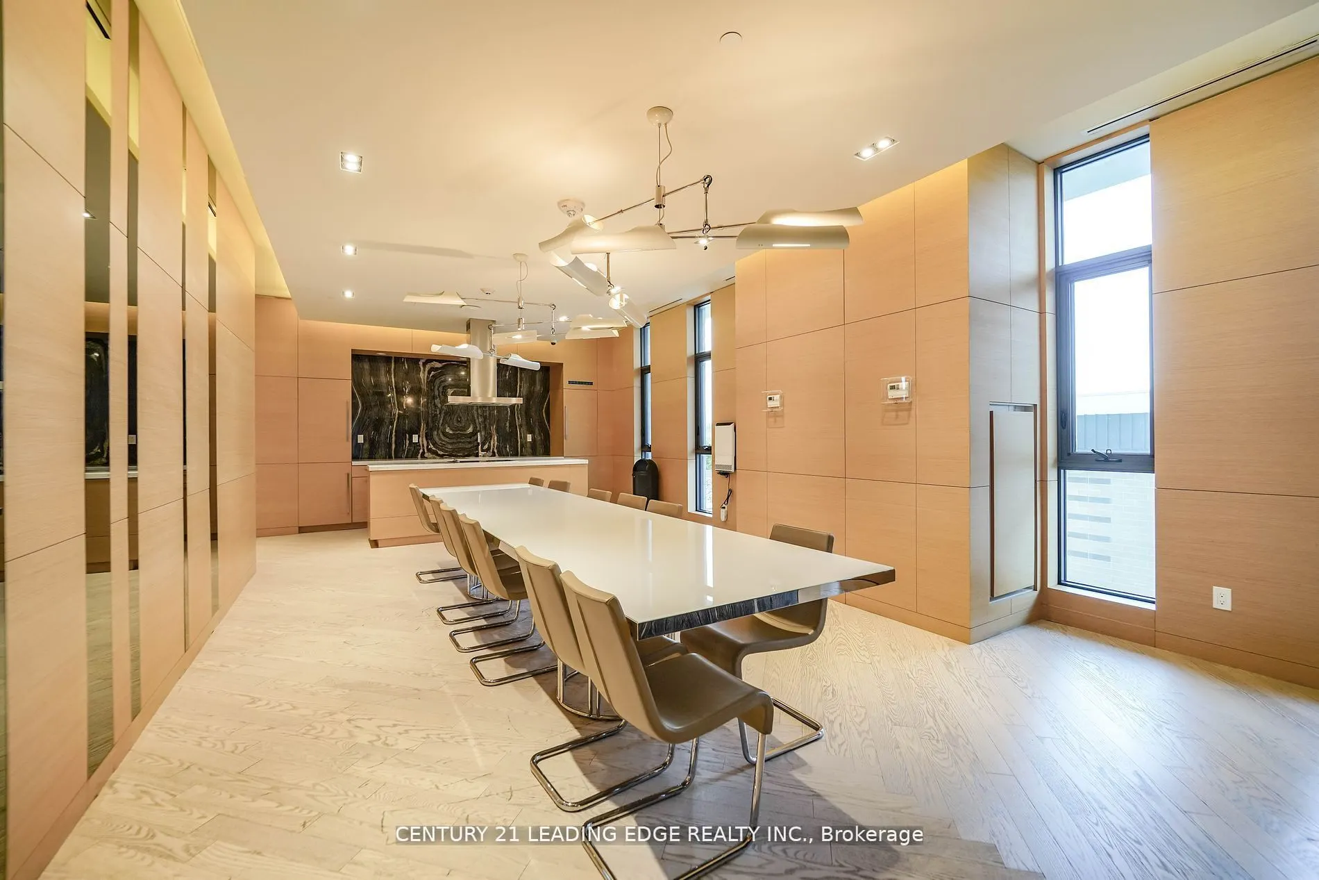 99 The Donway West, #525