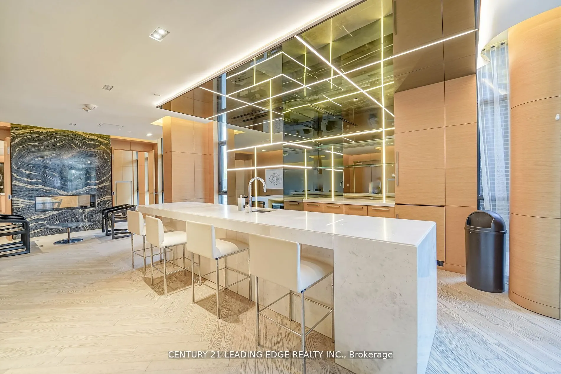 99 The Donway West, #525