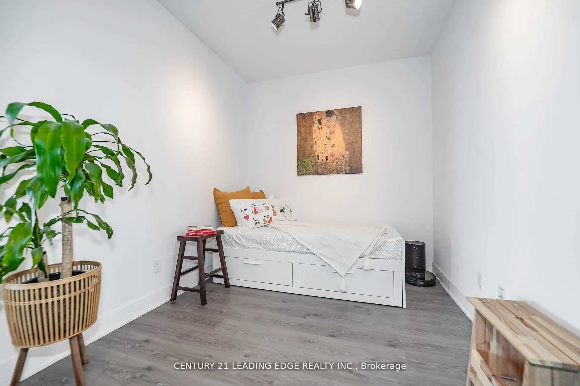 99 The Donway West, #525