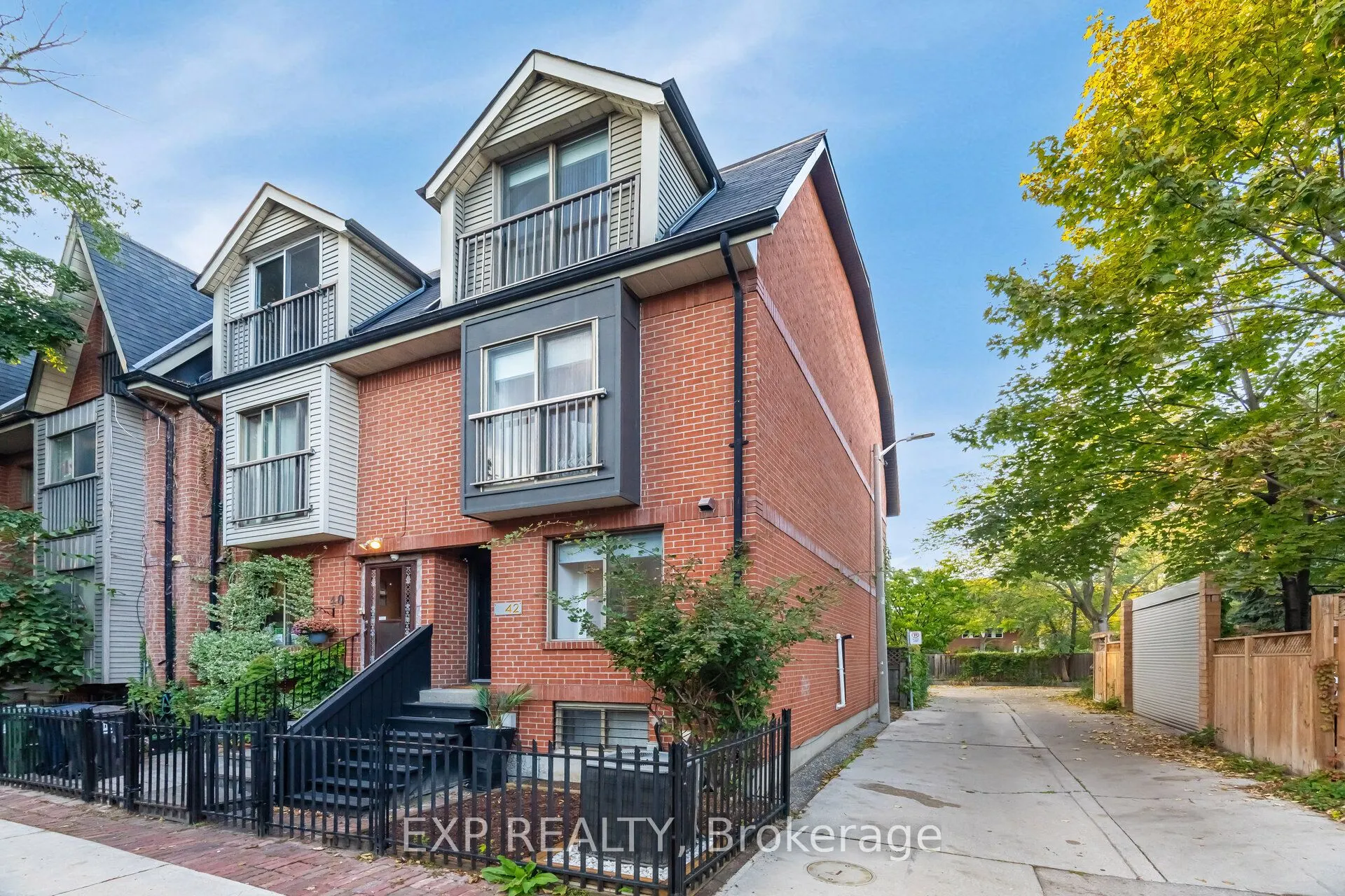 42 Wascana Avenue