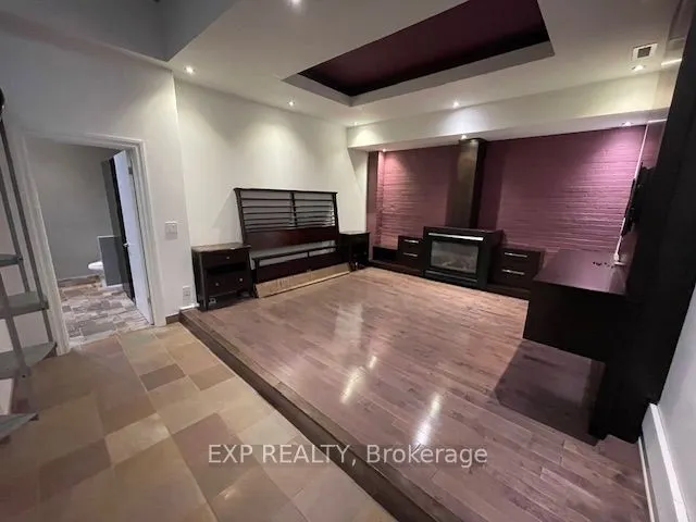 264 Seaton Street, #101
