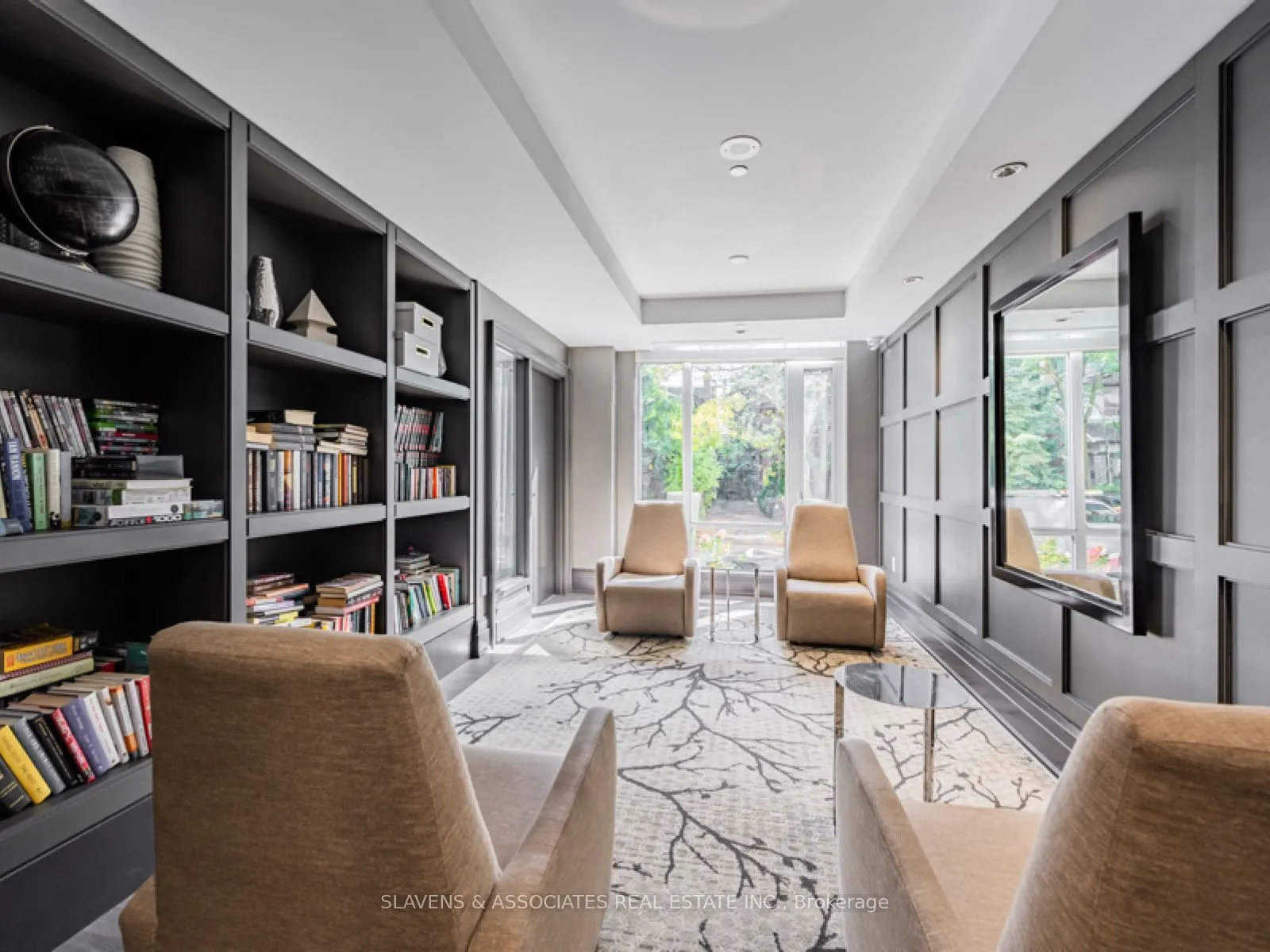 60 Berwick Avenue, #LPH01