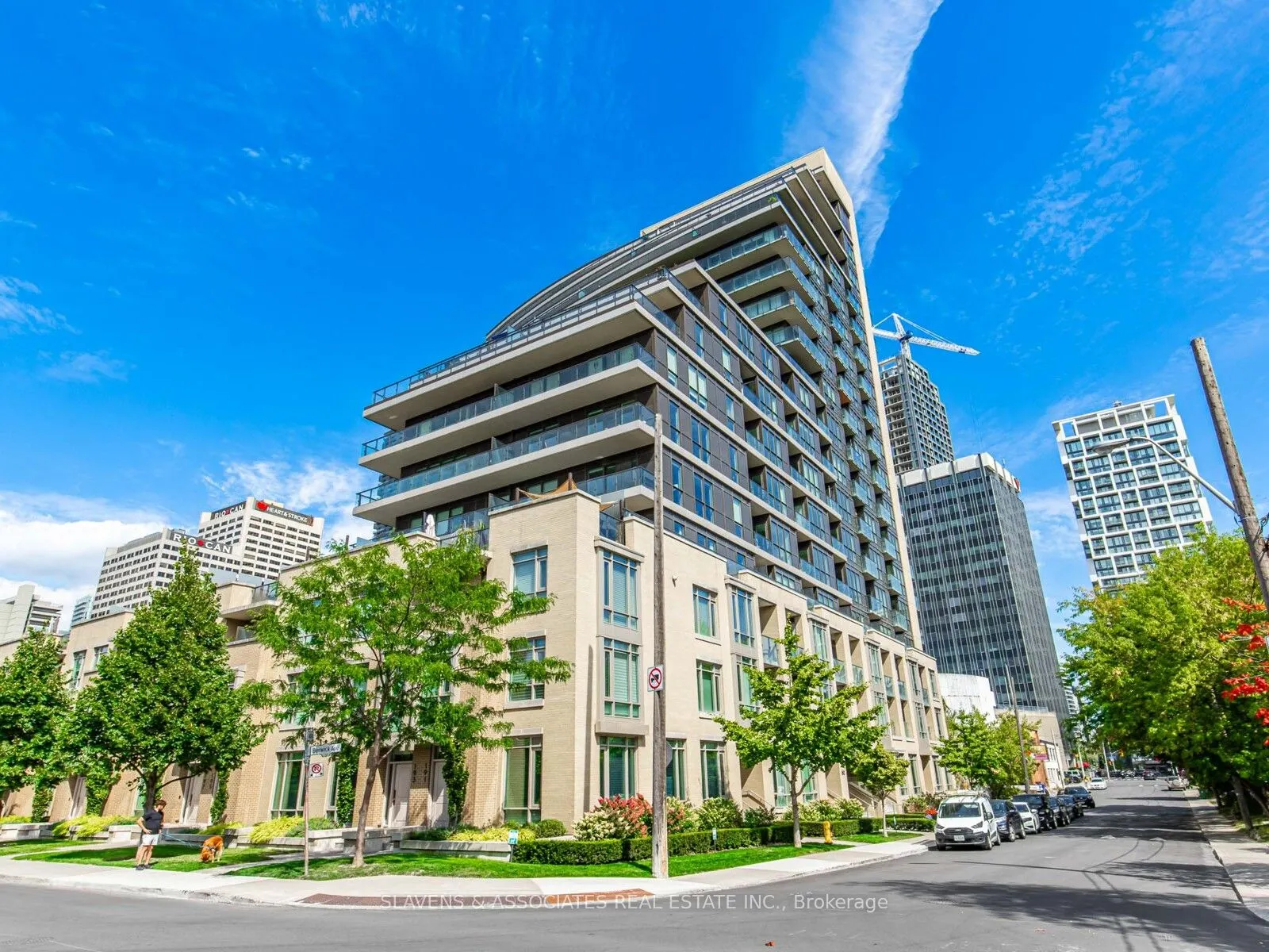 60 Berwick Avenue, #LPH01