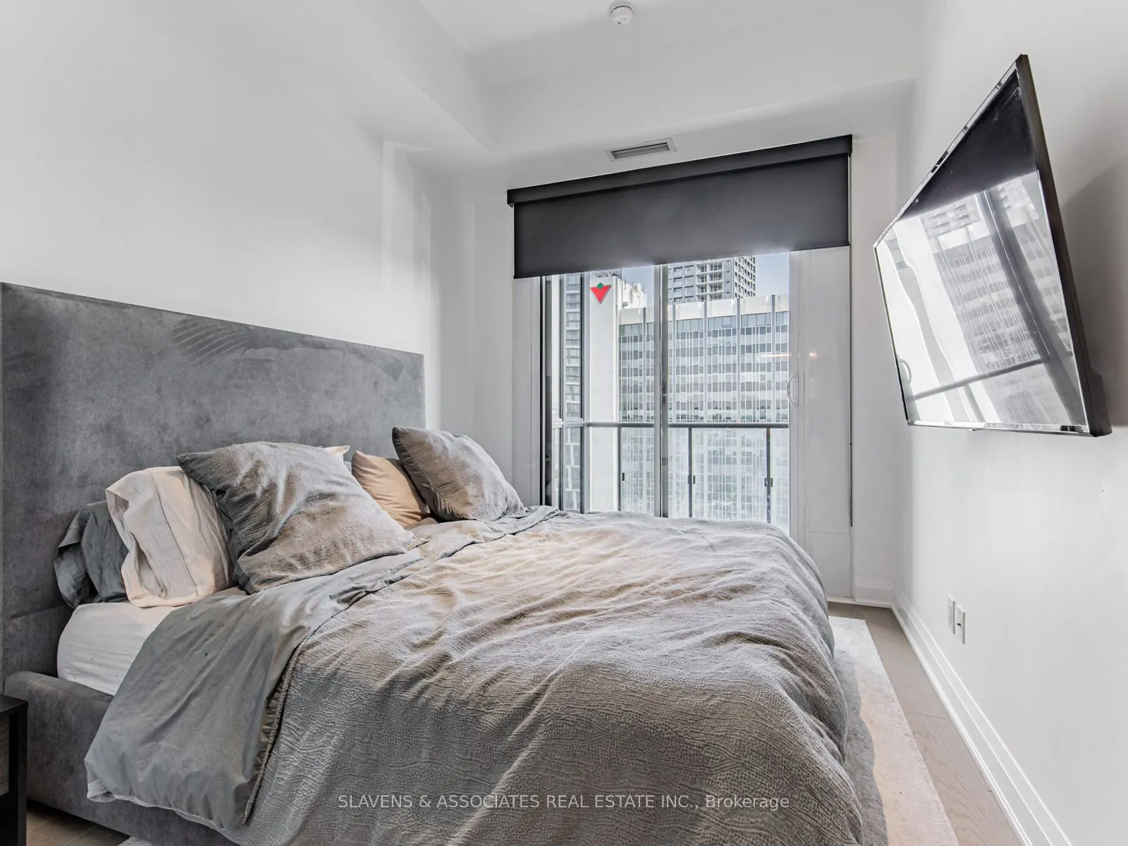 60 Berwick Avenue, #LPH01