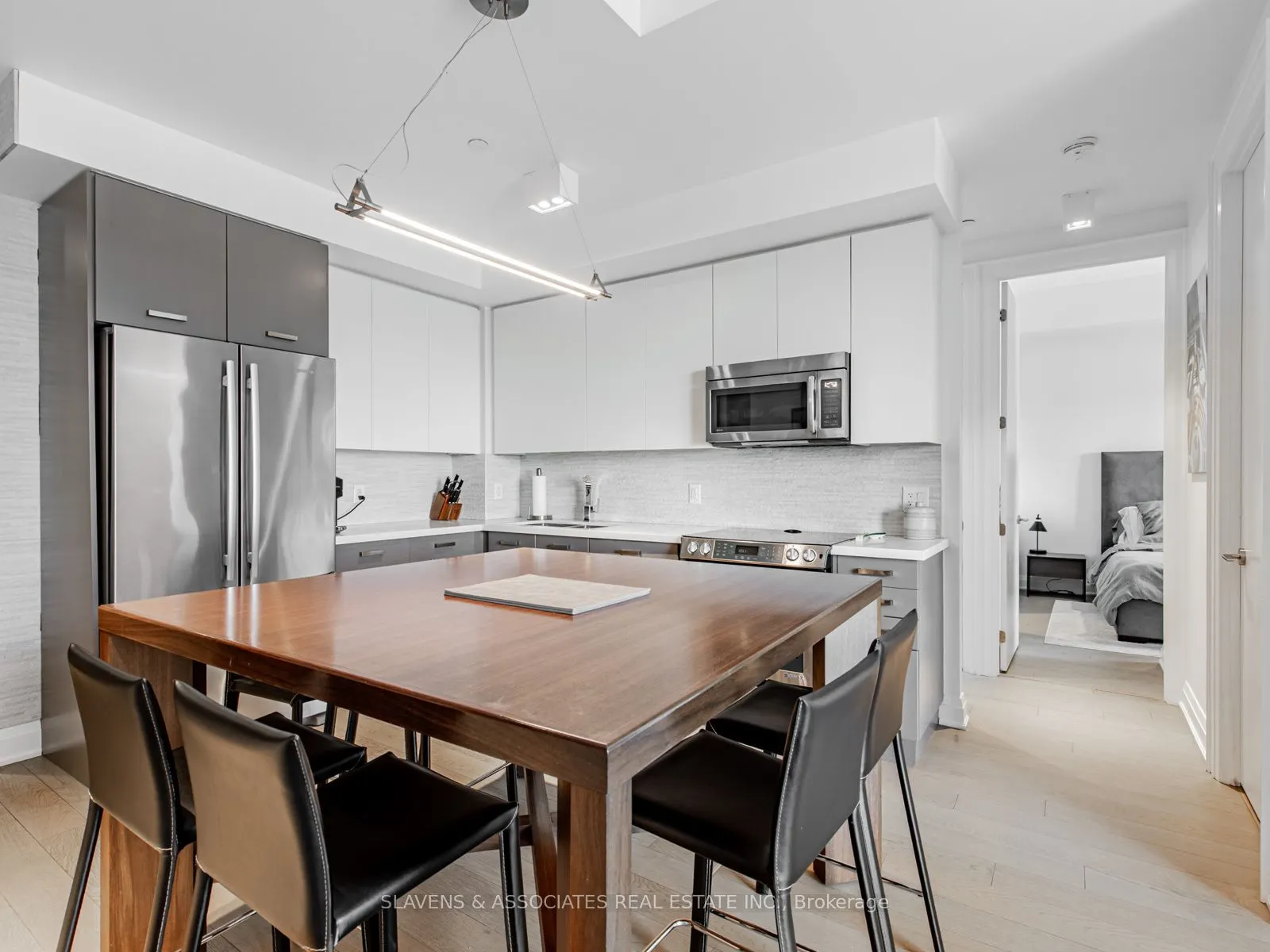 60 Berwick Avenue, #LPH01