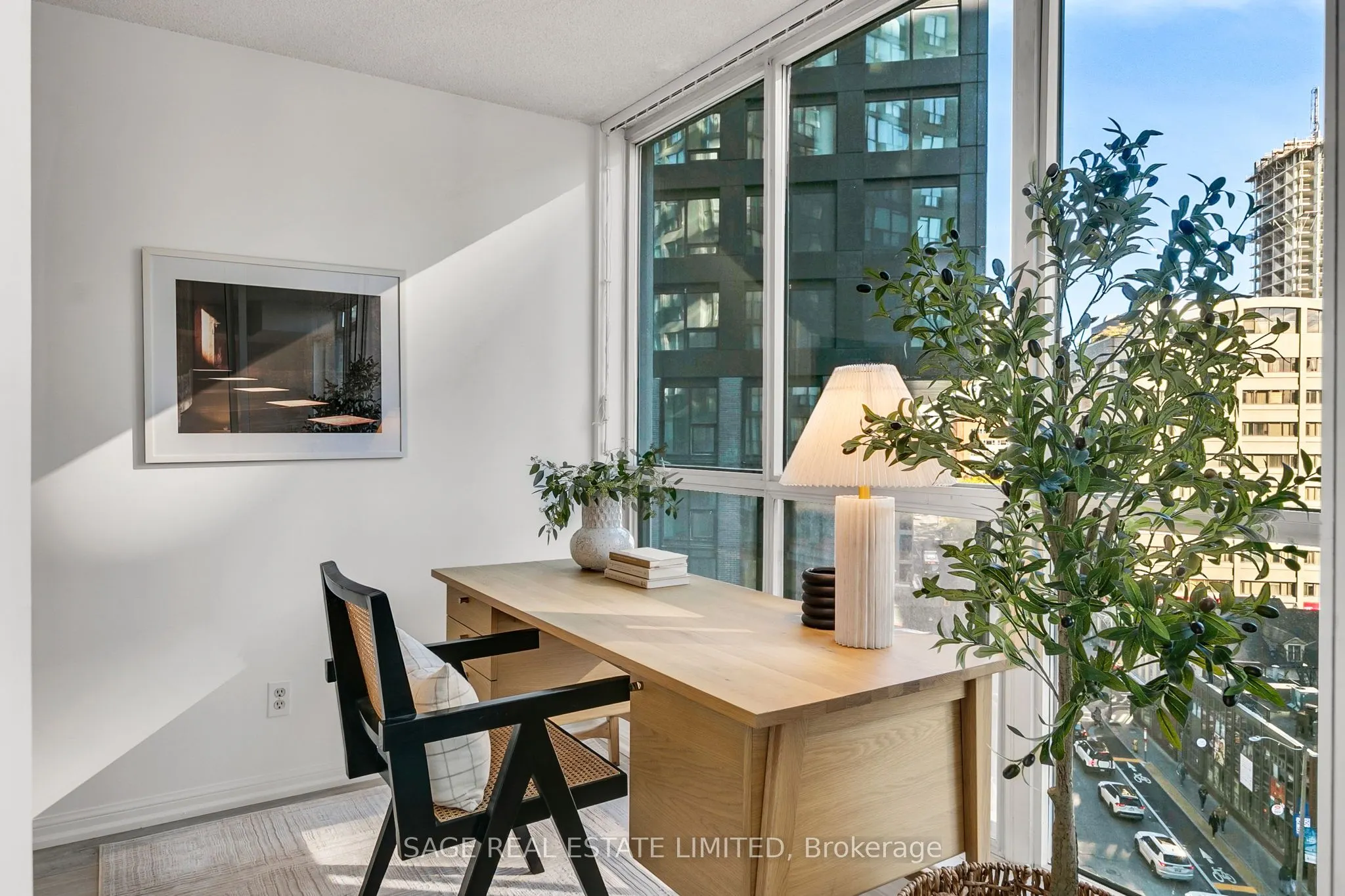 24 Wellesley Street W, #912