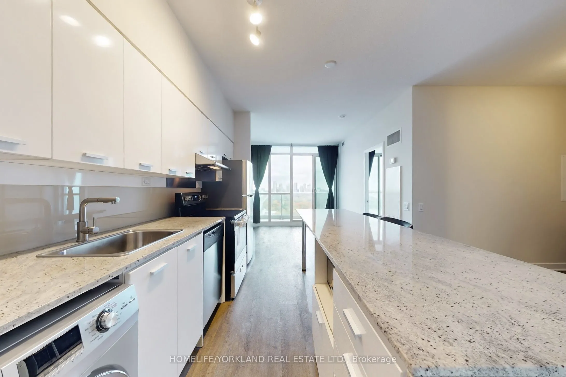 33 Singer Court, #2912