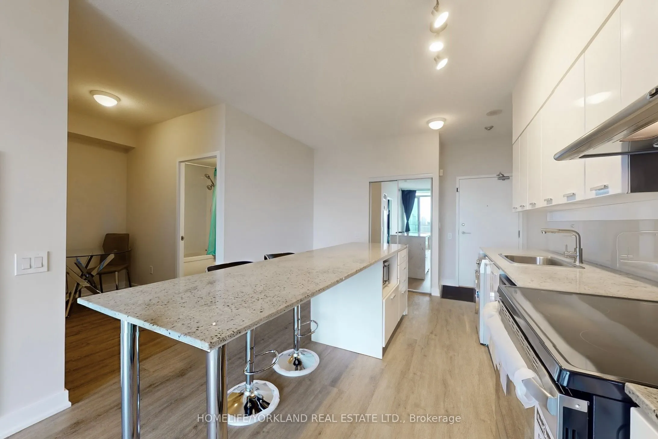 33 Singer Court, #2912