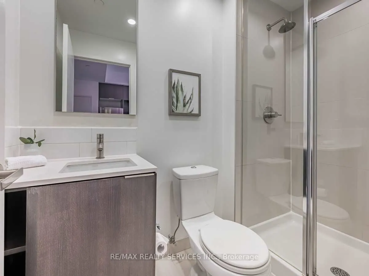 170 Sumach Street, #1207