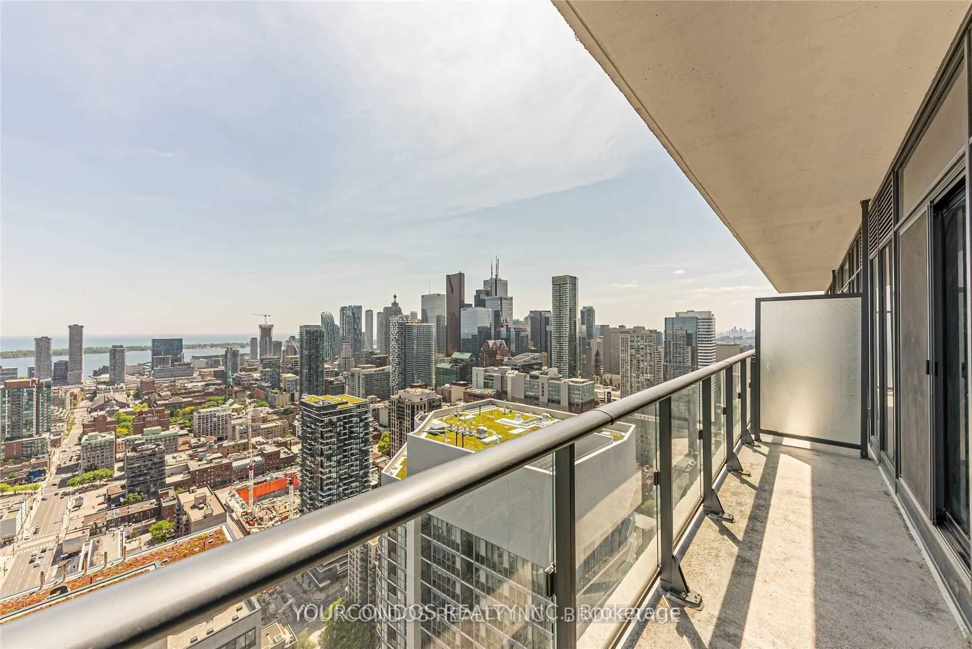 159 Dundas Street E, #4203