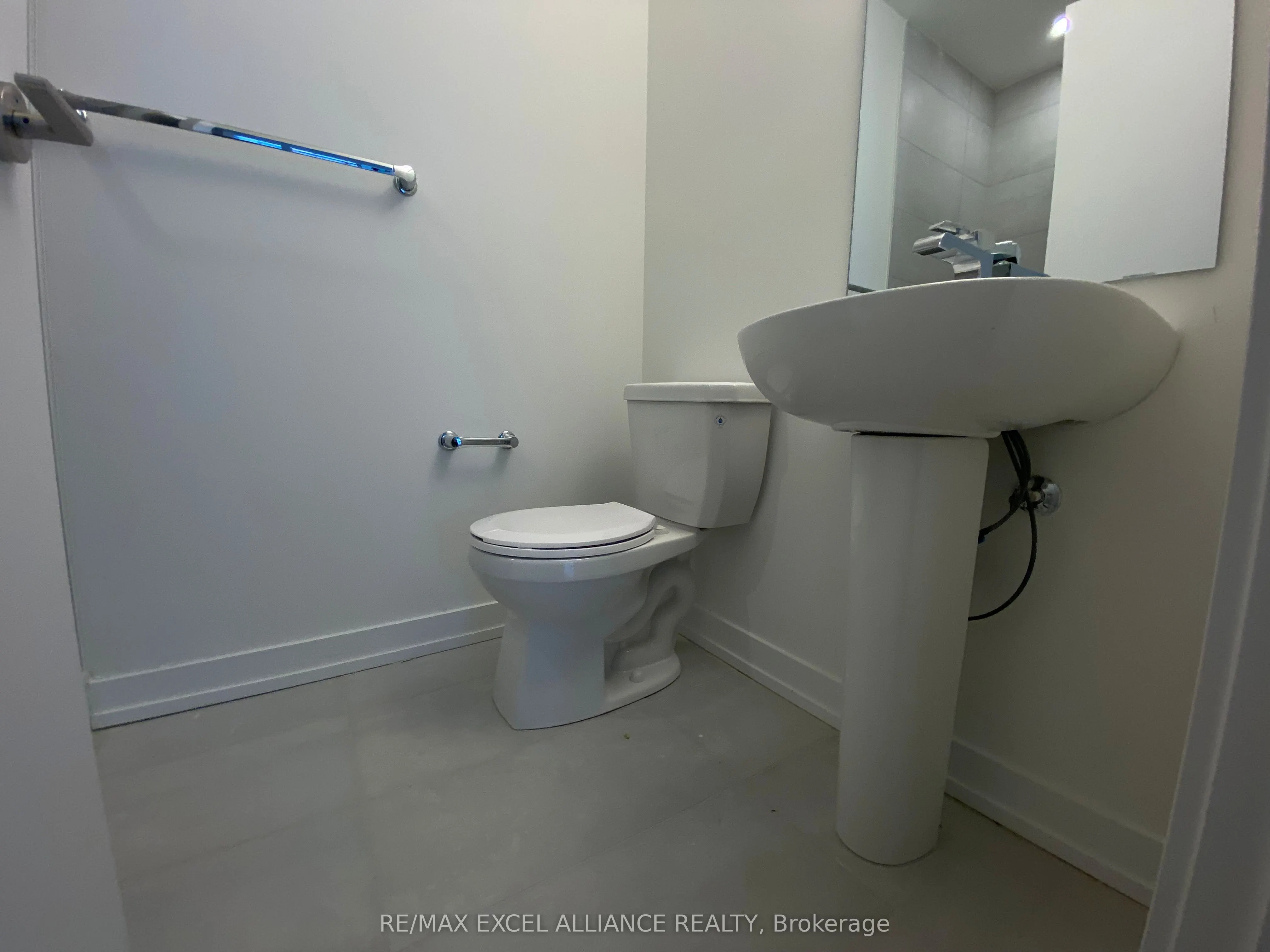 861 Sheppard Ave W Avenue, #39