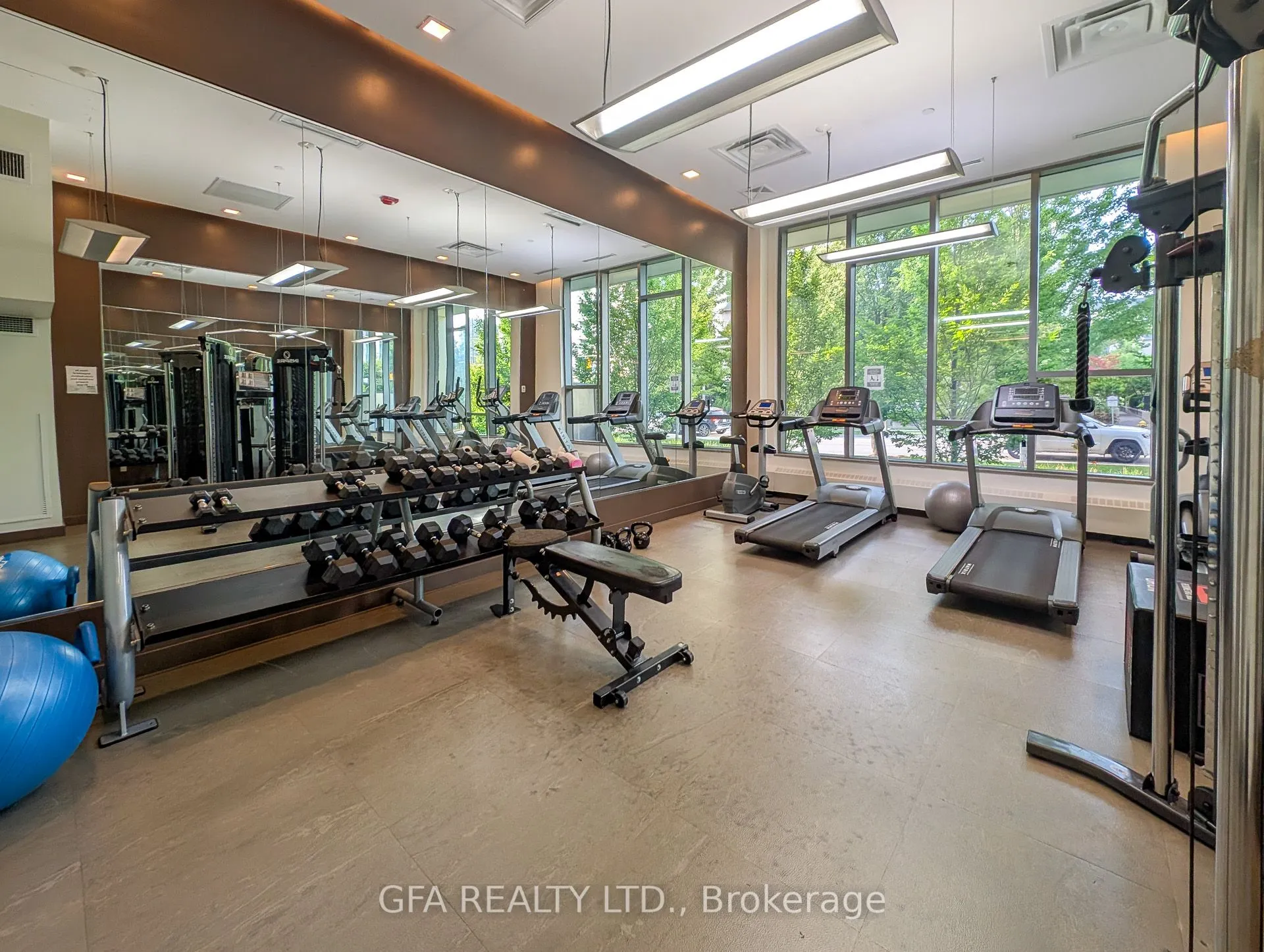 28 Avondale Avenue, #606