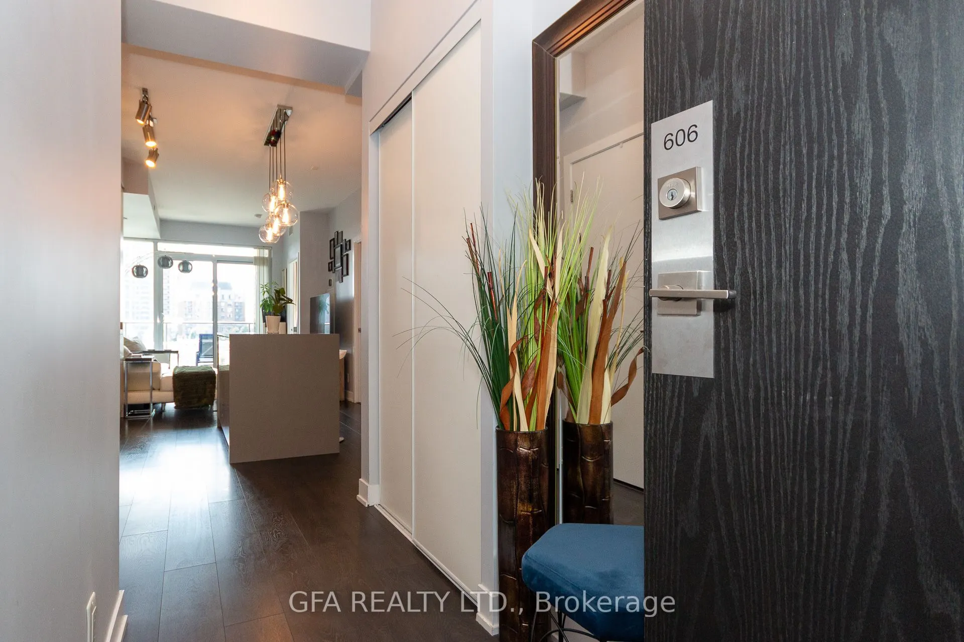 28 Avondale Avenue, #606
