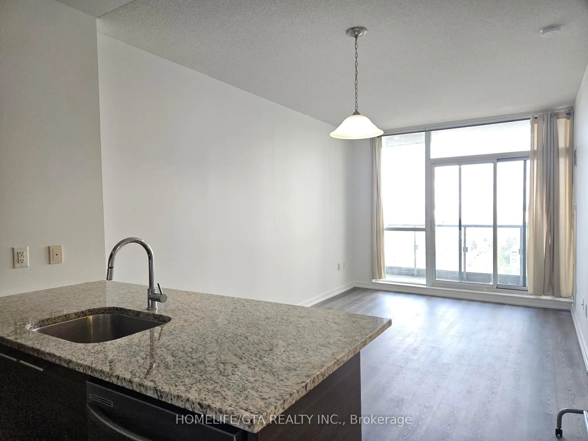 66 Forest Manor Road, #1905