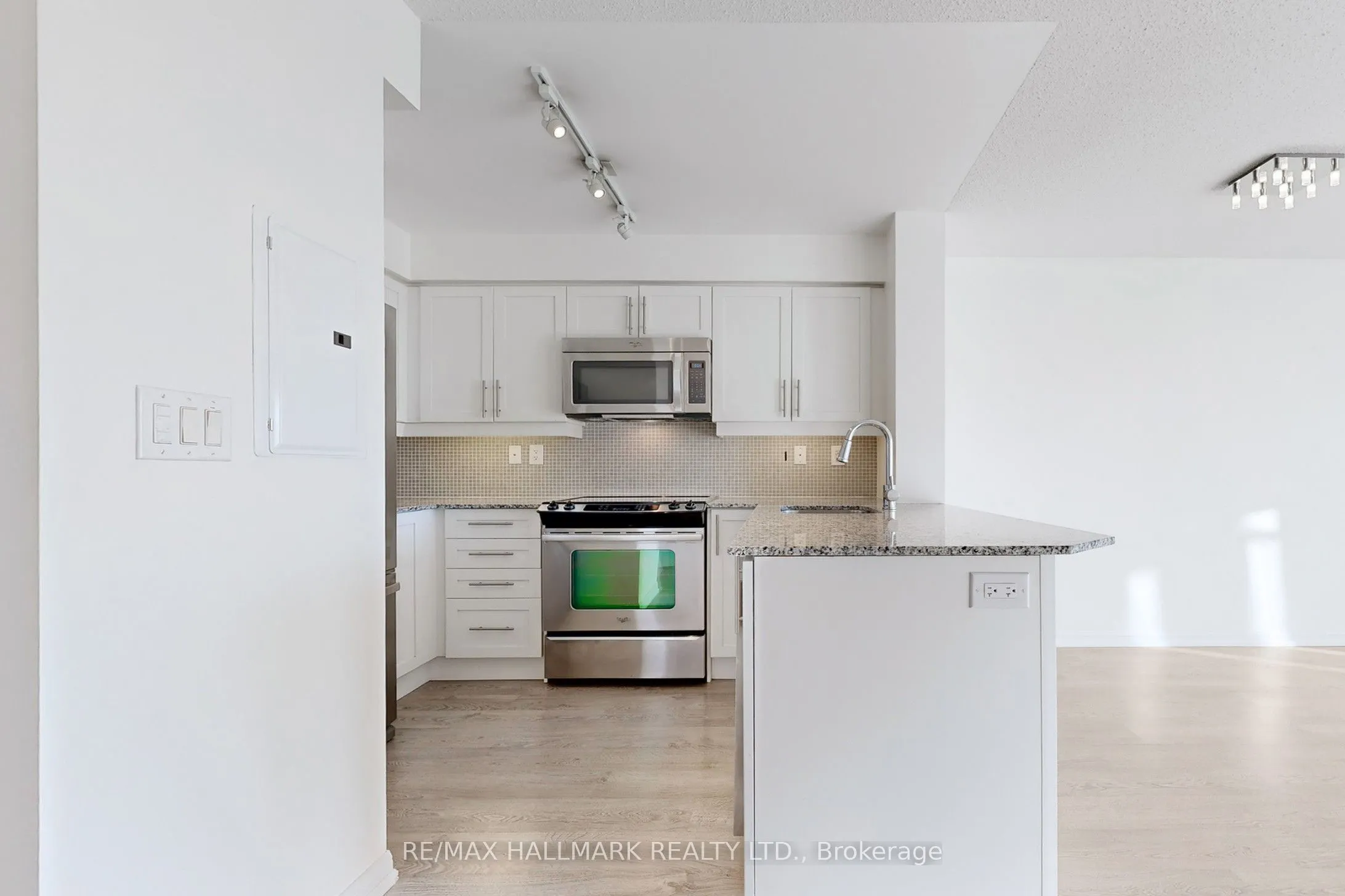 125 Western Battery Road, #2112