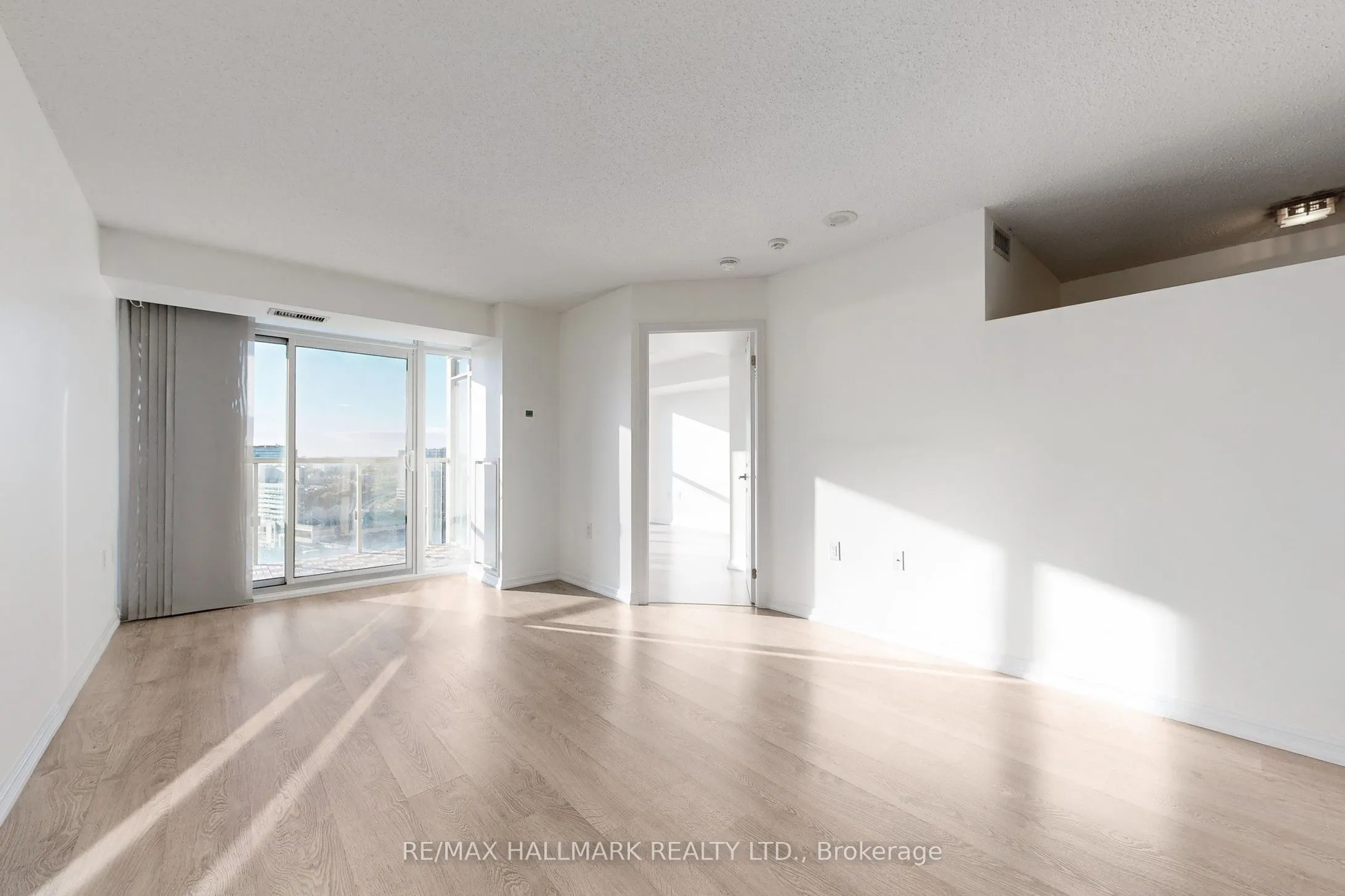 125 Western Battery Road, #2112
