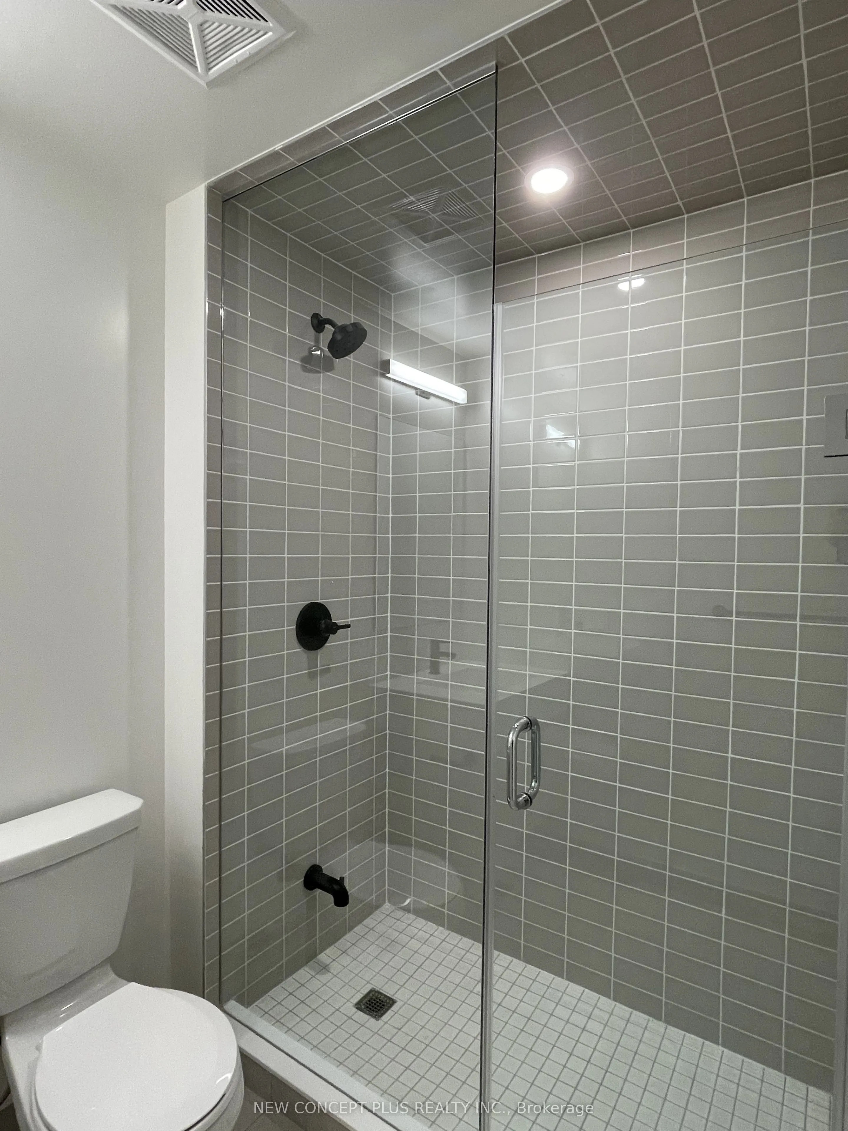 280 Dundas Street W, #1404