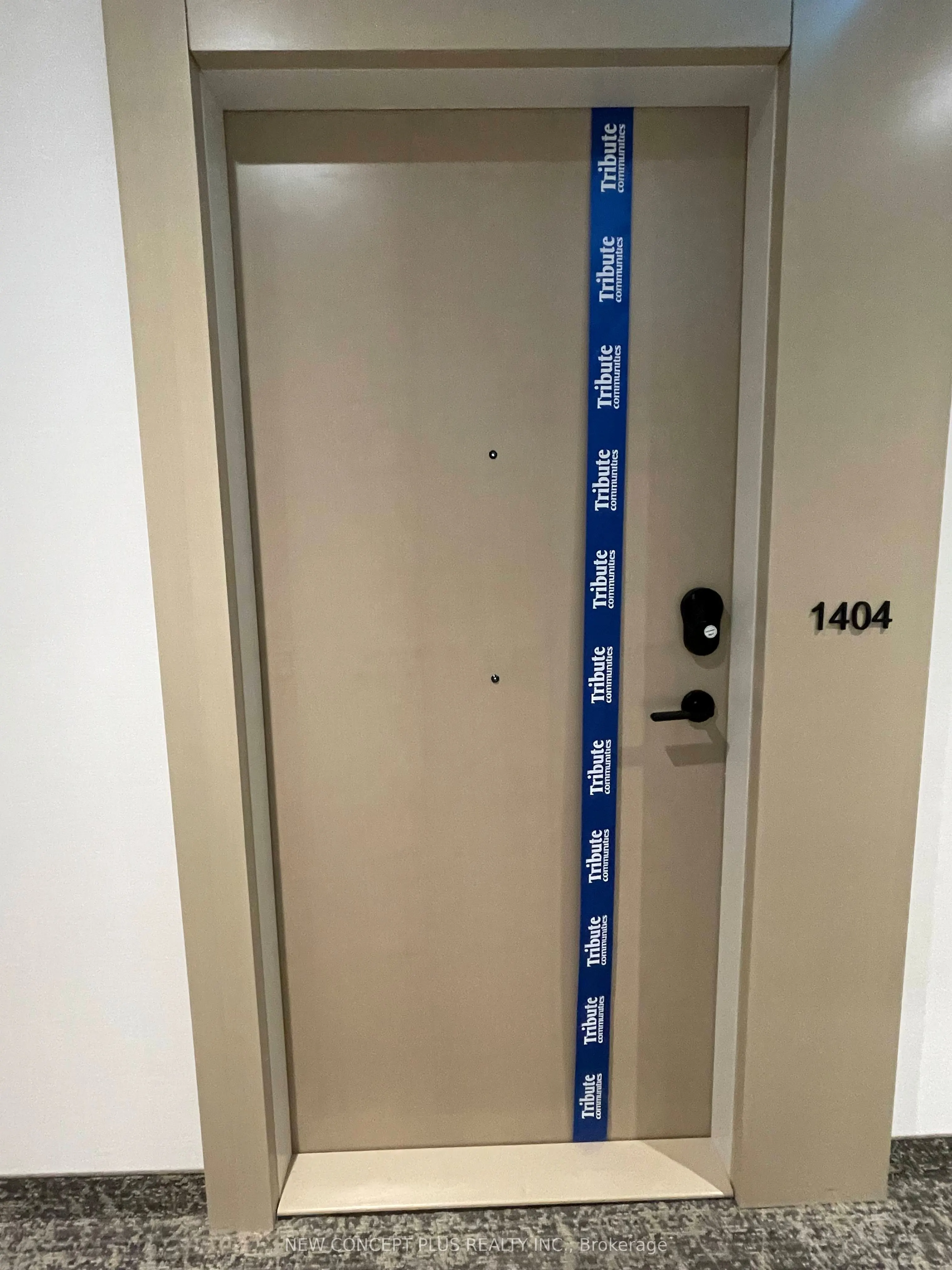 280 Dundas Street W, #1404