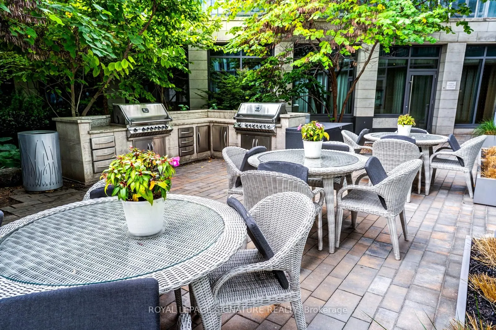 160 Vanderhoof Avenue, #504