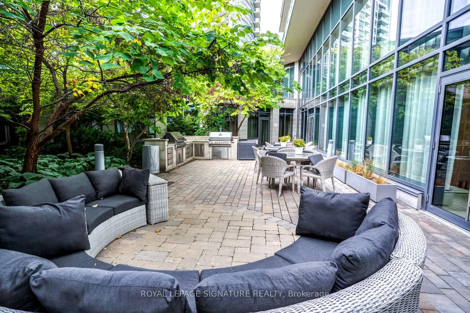 160 Vanderhoof Avenue, #504